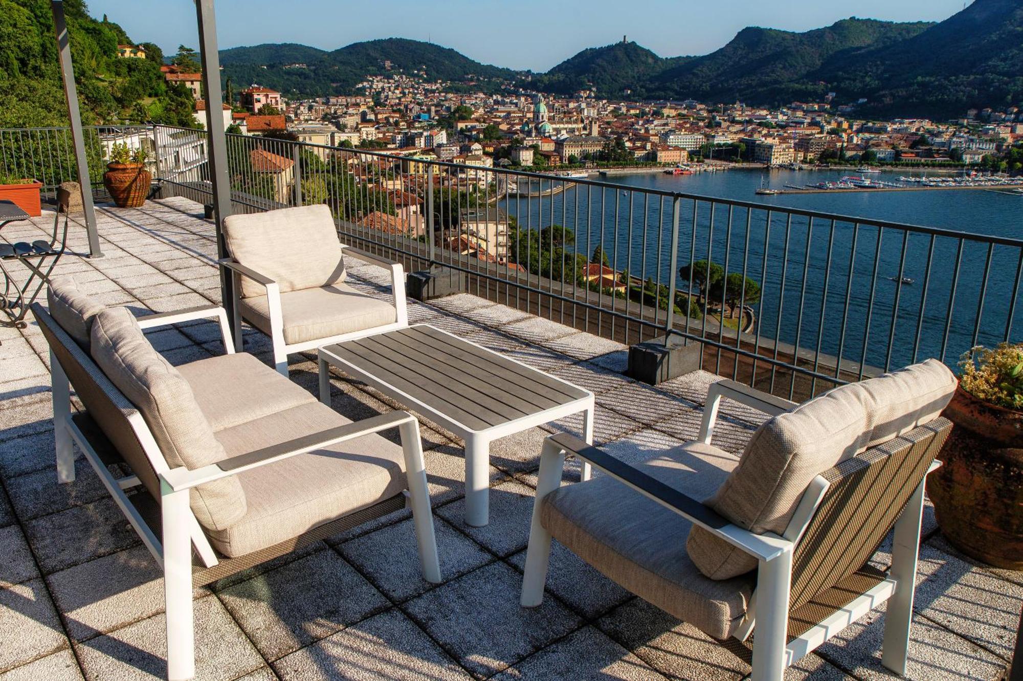 Unbelievable View - The House Of Travelers Como