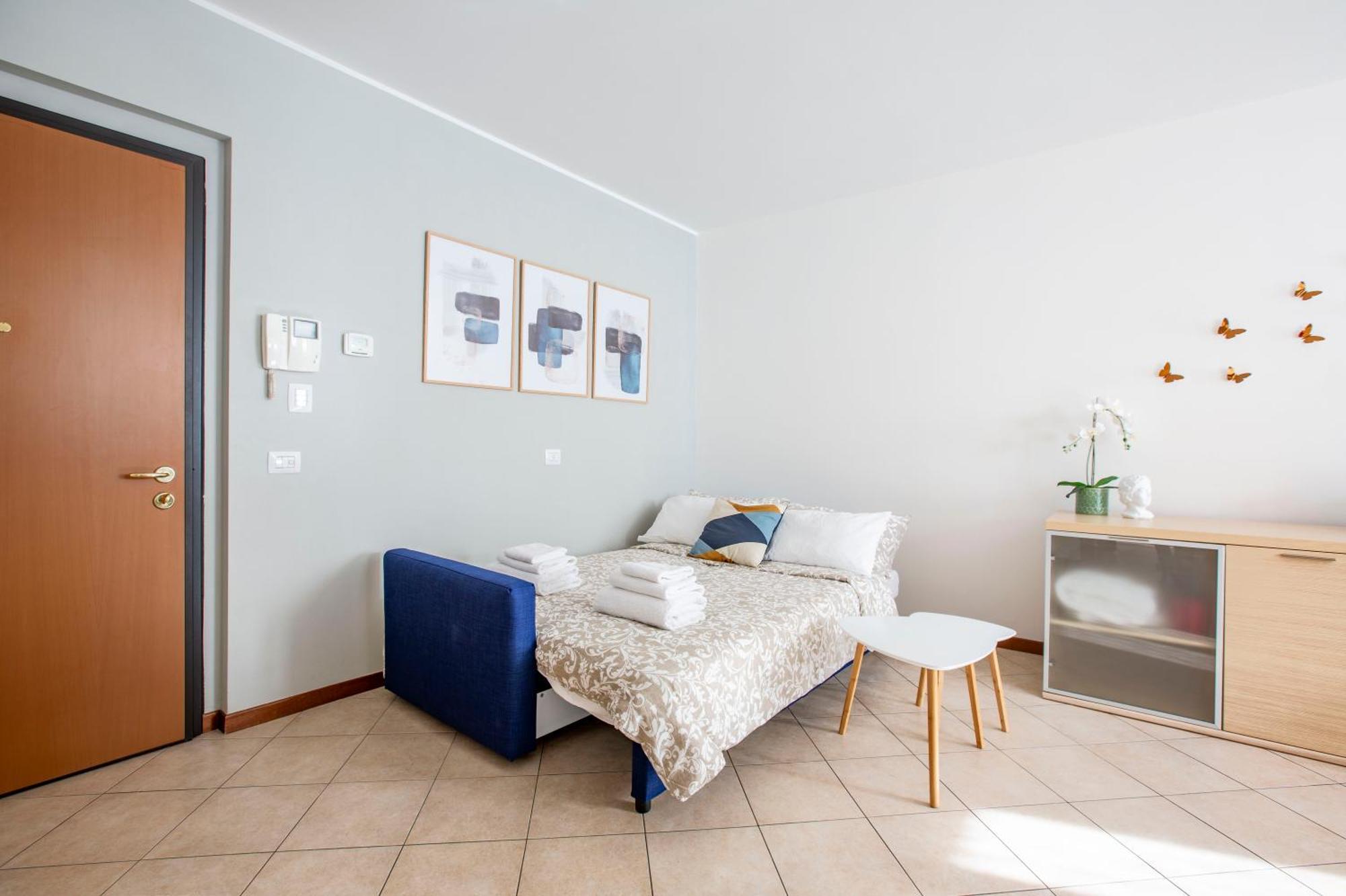 - Lakeside Bliss Apartment Mandello del Lario