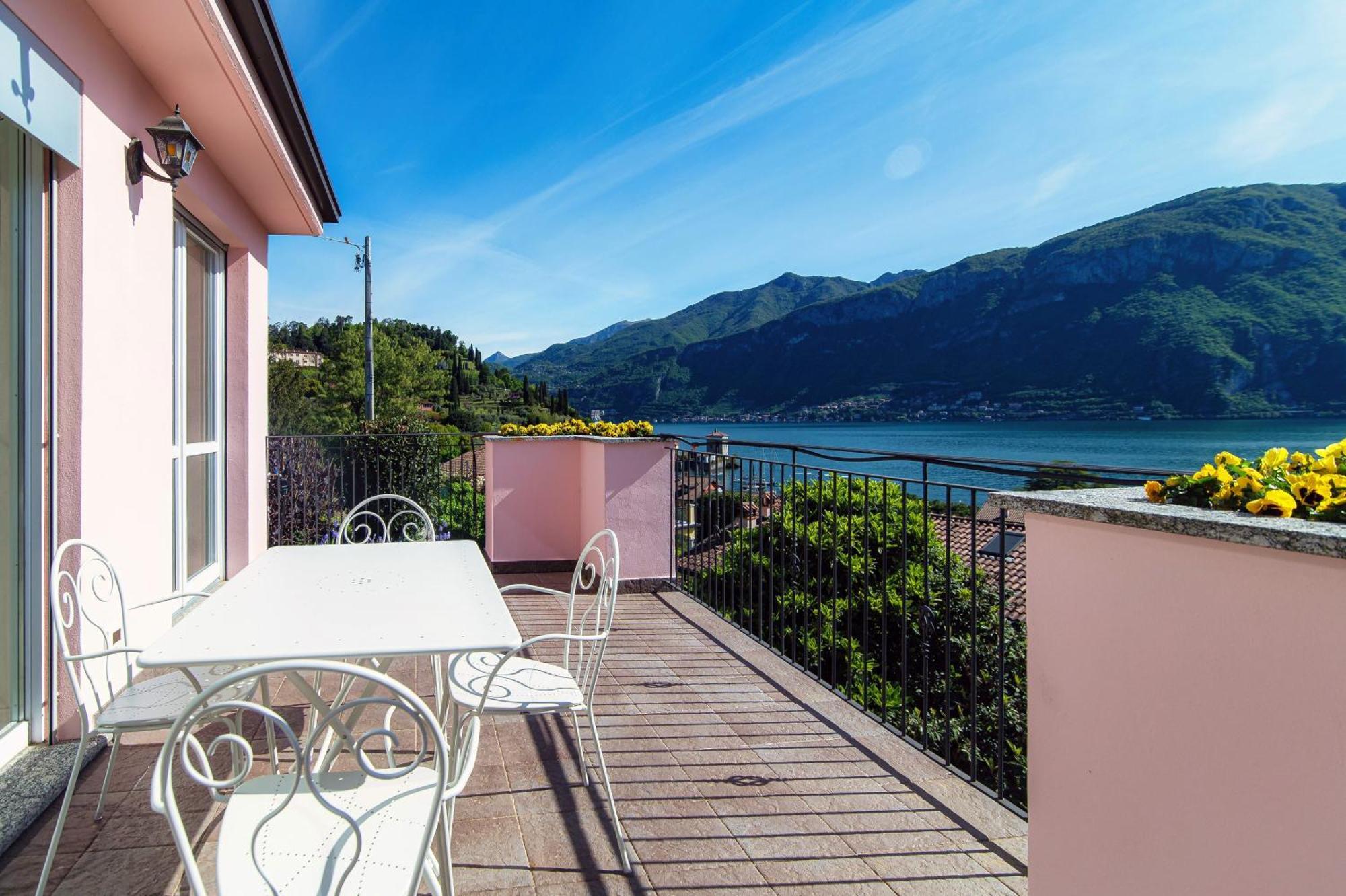 Casa Bianca - *