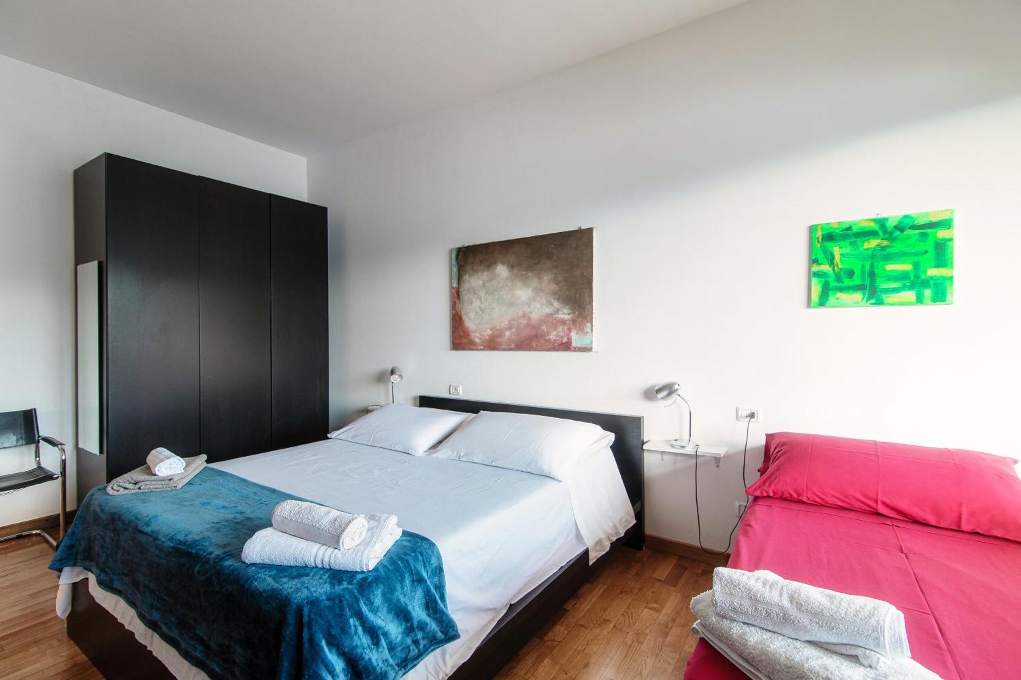 Window Flat - The House Of Travelers Apartment *