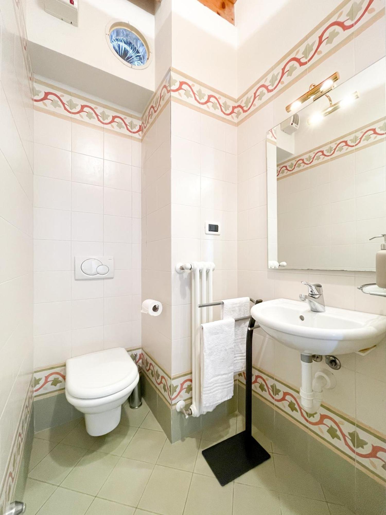 Luminosa - Private Parking, Garden Laglio