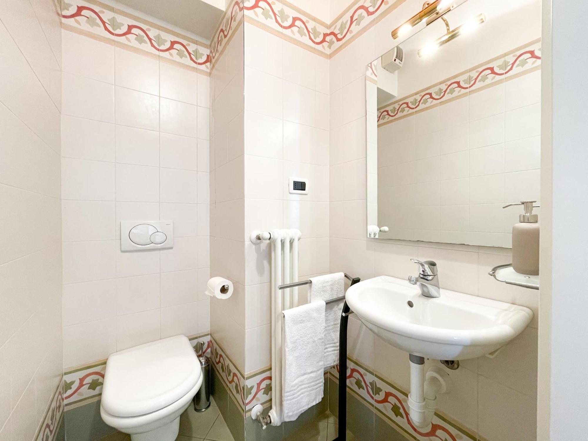 Luminosa - Private Parking, Garden Holiday home