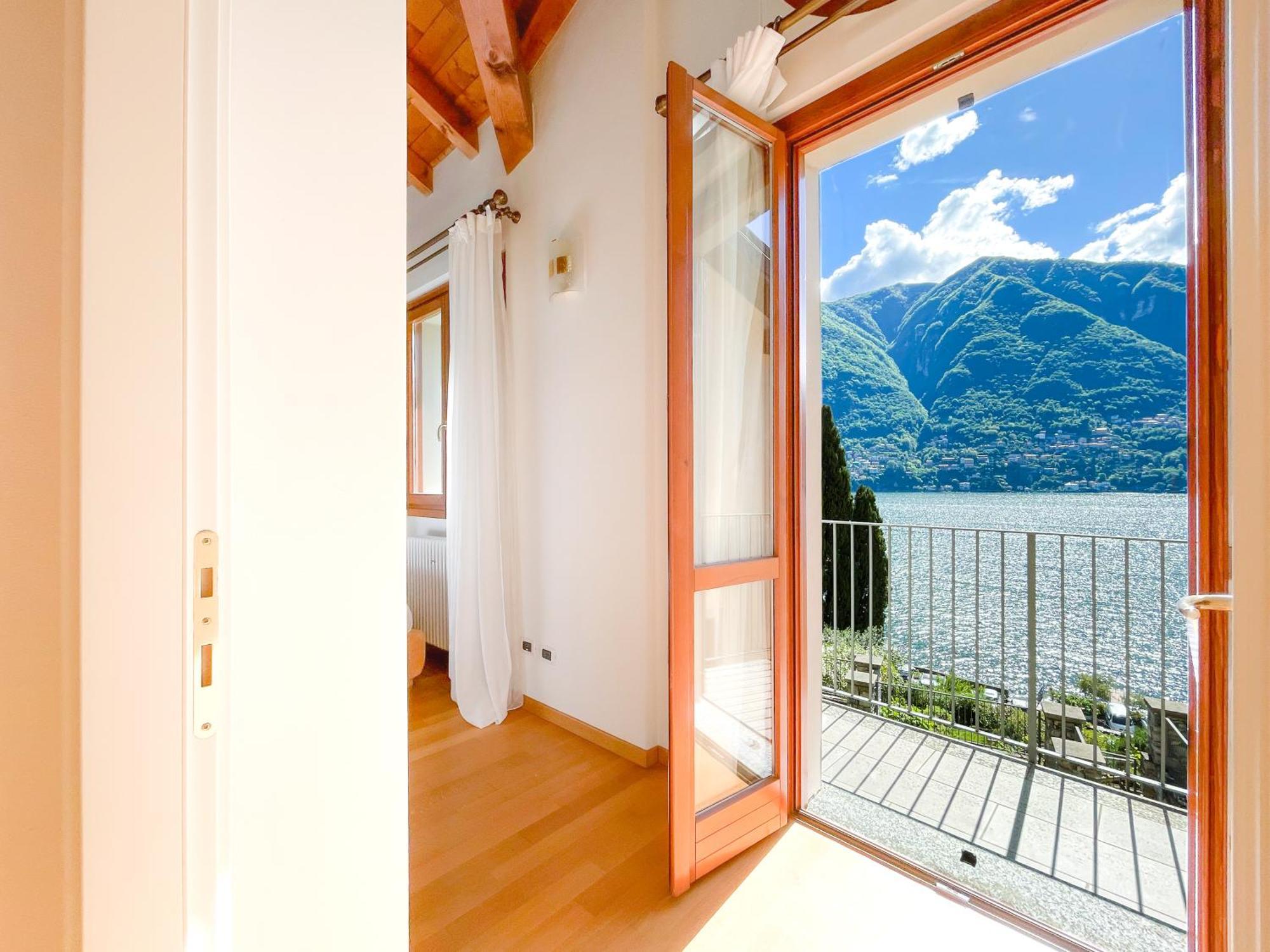 Luminosa - Private Parking, Garden Holiday home Laglio