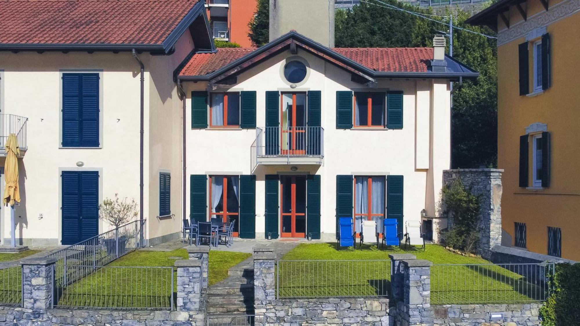 Luminosa - Private Parking, Garden Holiday home *