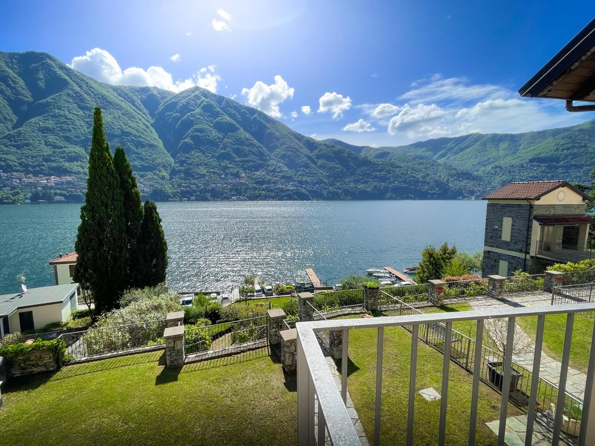 Holiday home Luminosa - Private Parking, Garden Laglio