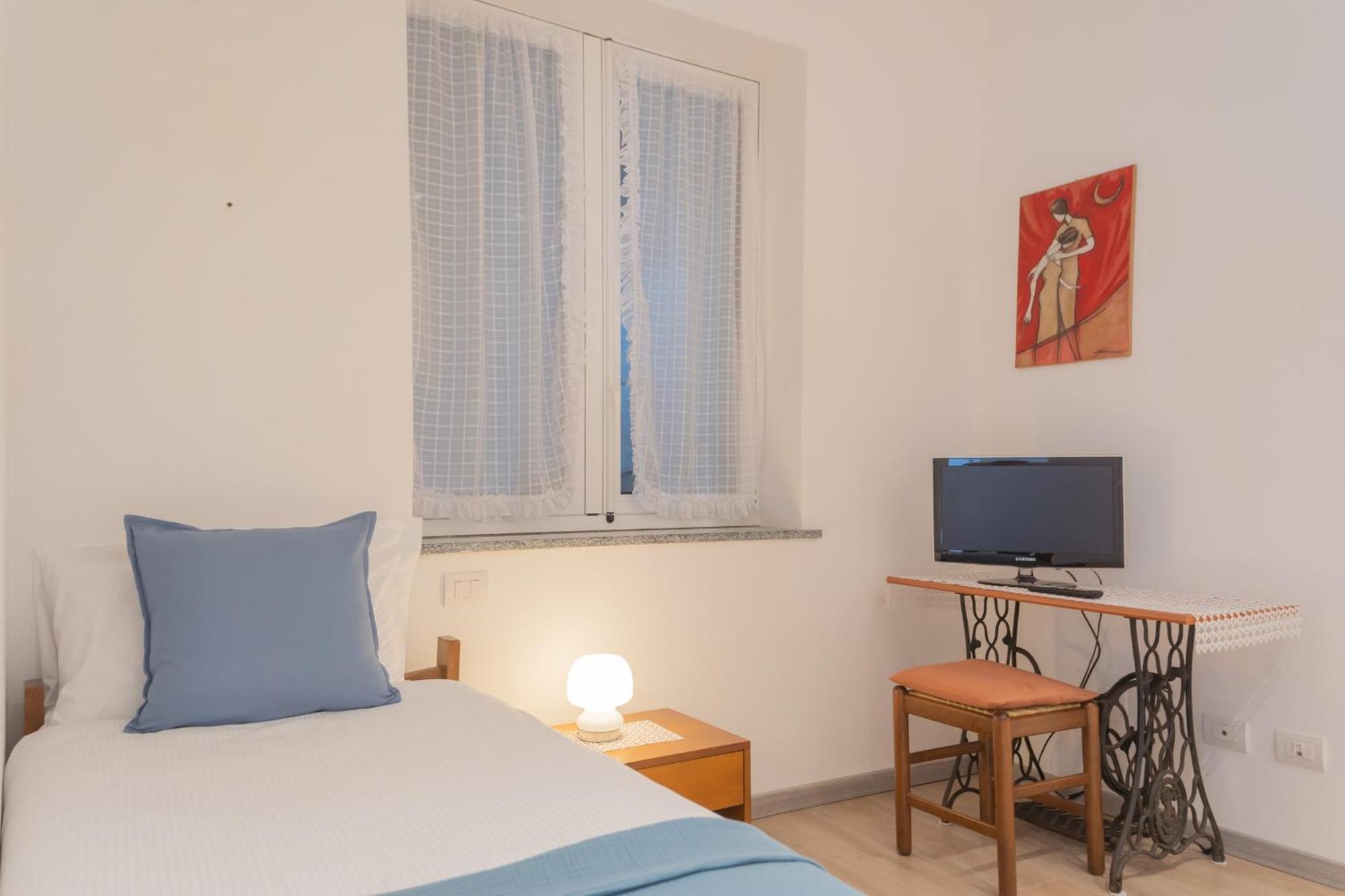 La Quiete With Private Garden By Rent
