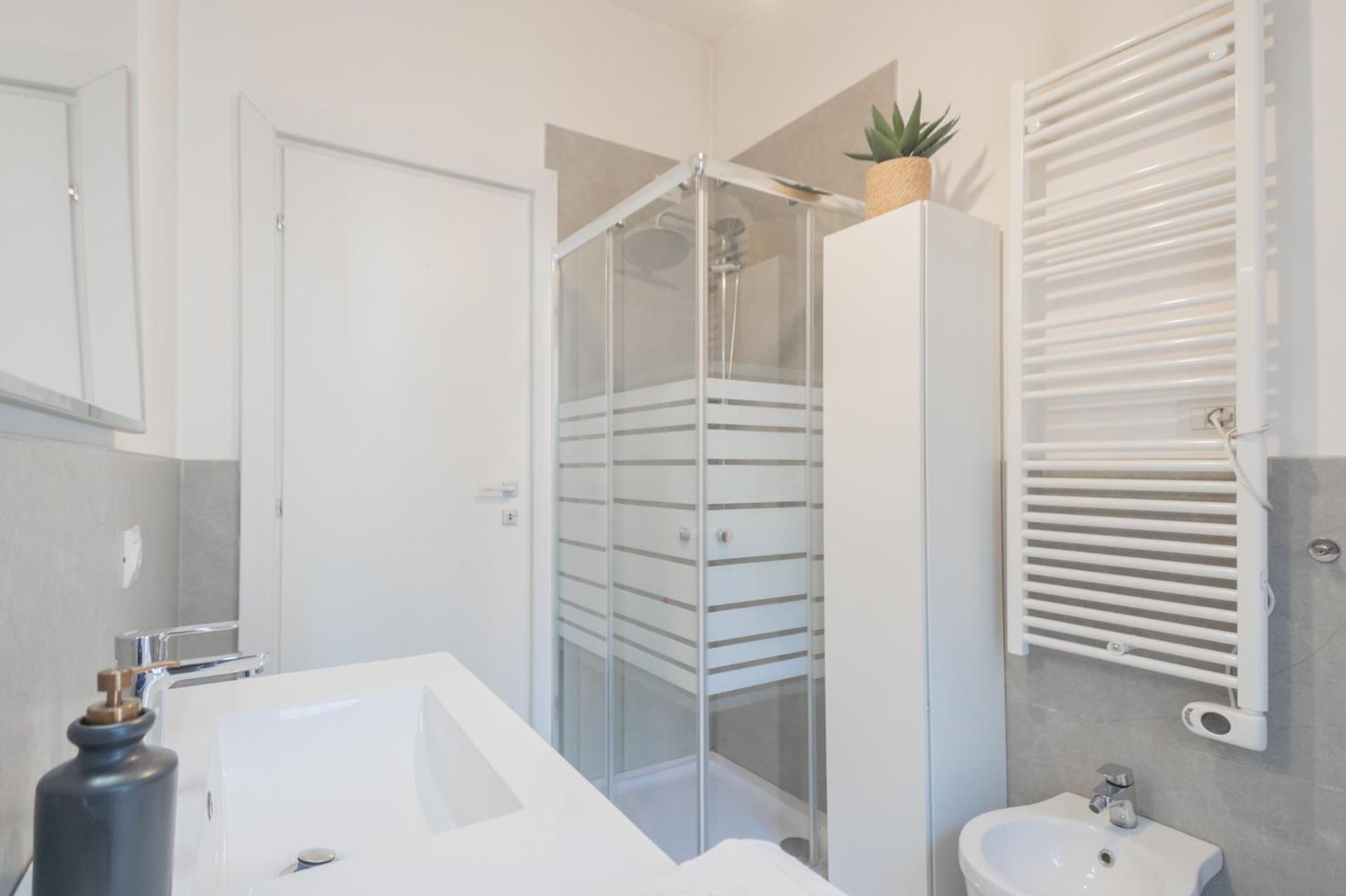 Luce By Rent Apartment