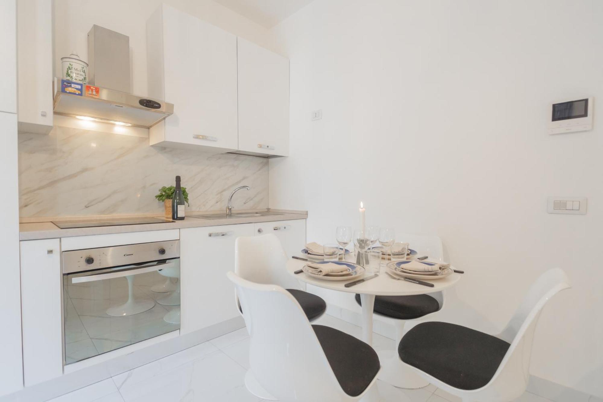 Luce By Rent