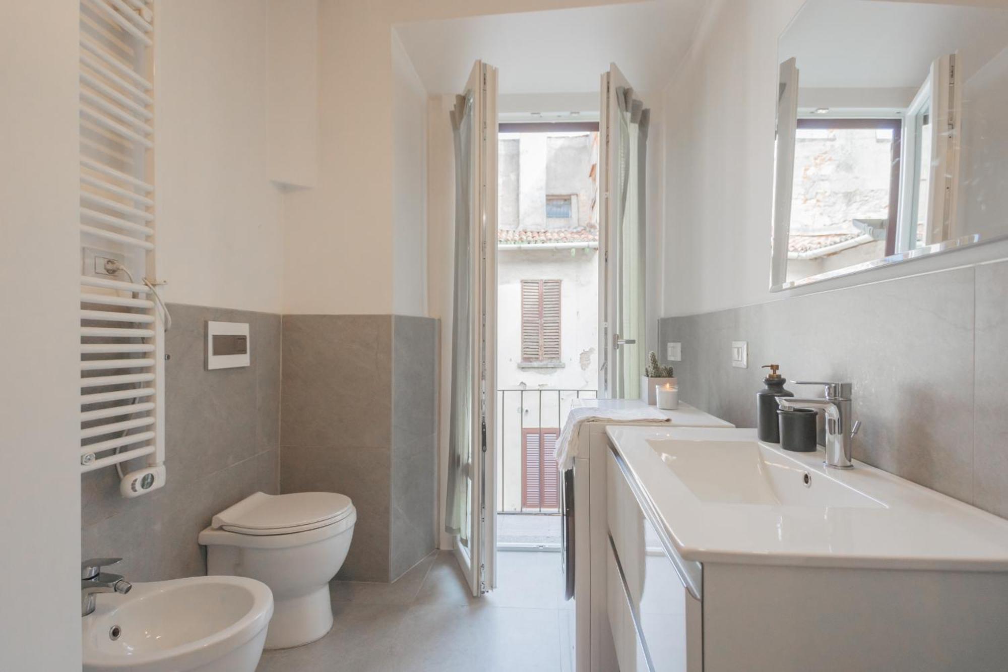 Luce By Rent Apartment