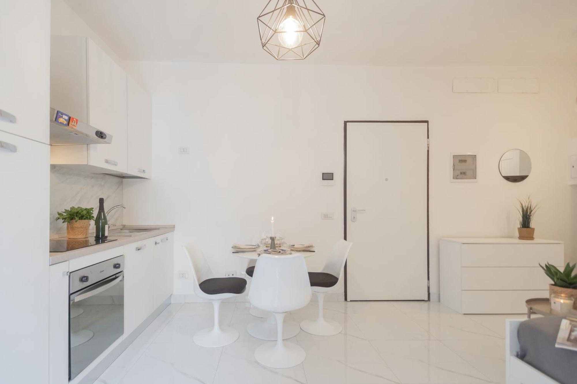 Luce By Rent *