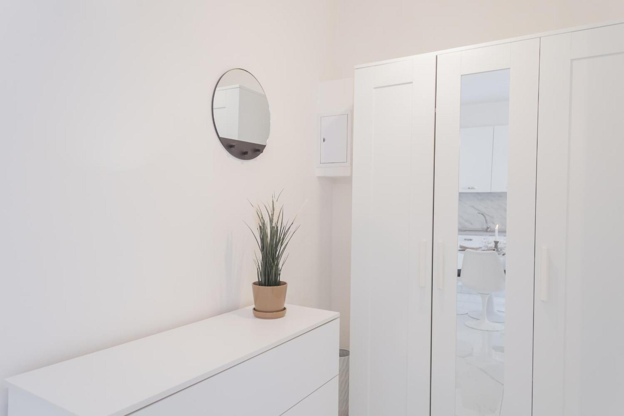 Apartment Luce By Rent