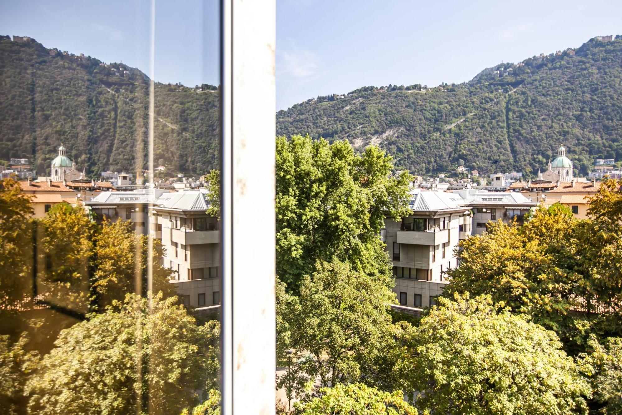 Apartment Skyline Como