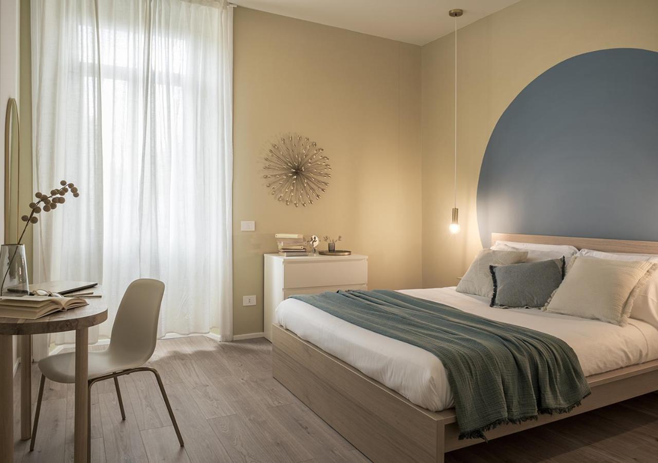Exclusive Blue - Center - - Near Station Apartment