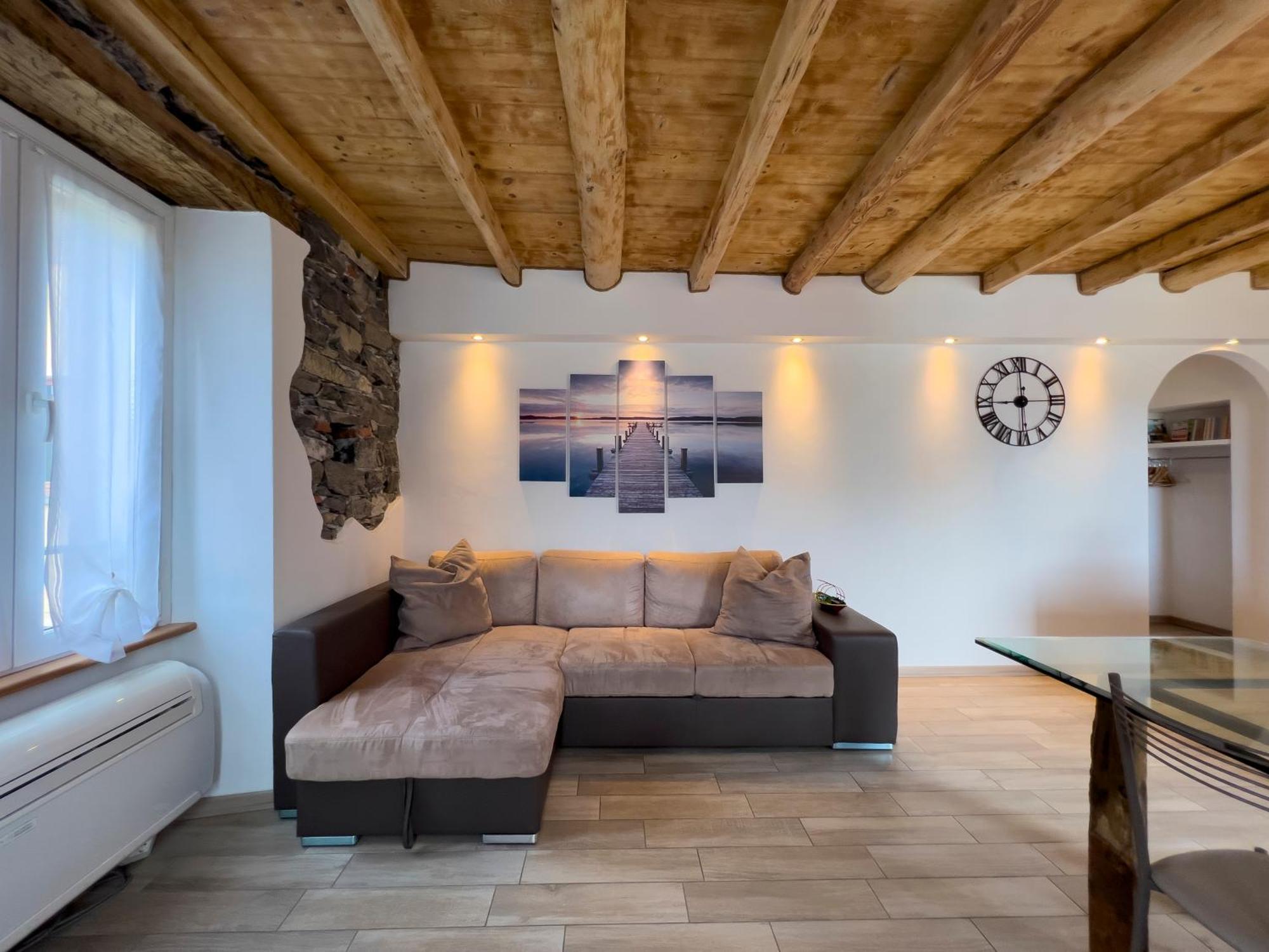 Tivano Apartment