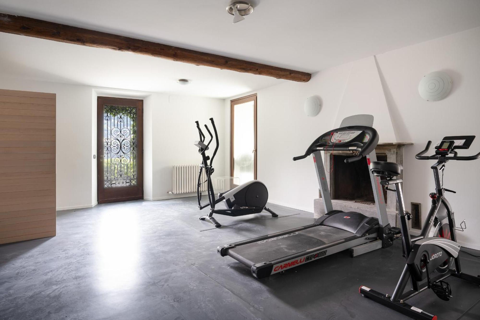 Magnolia - Lakeview Pool And Covered Parking Villa *