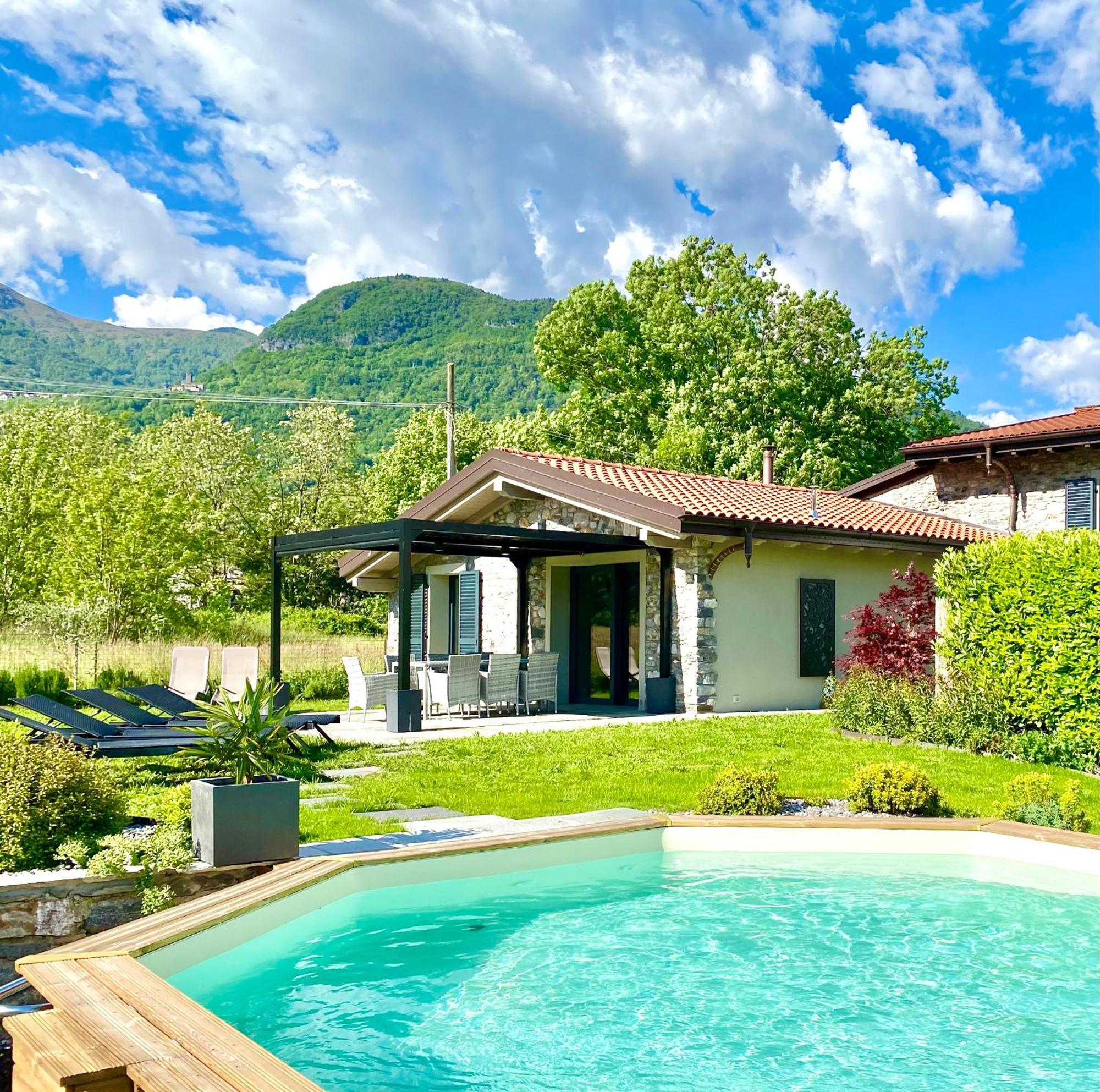 Larius Villa