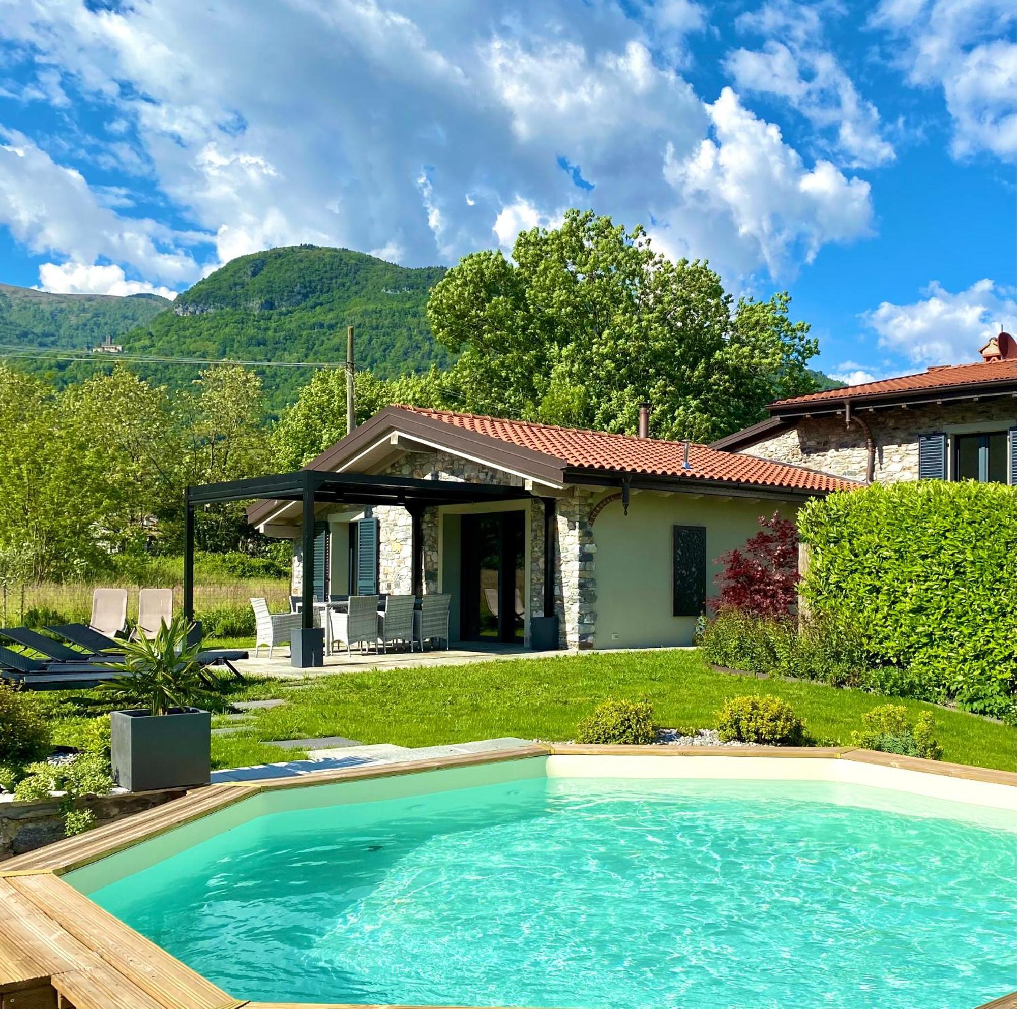 Larius Villa *