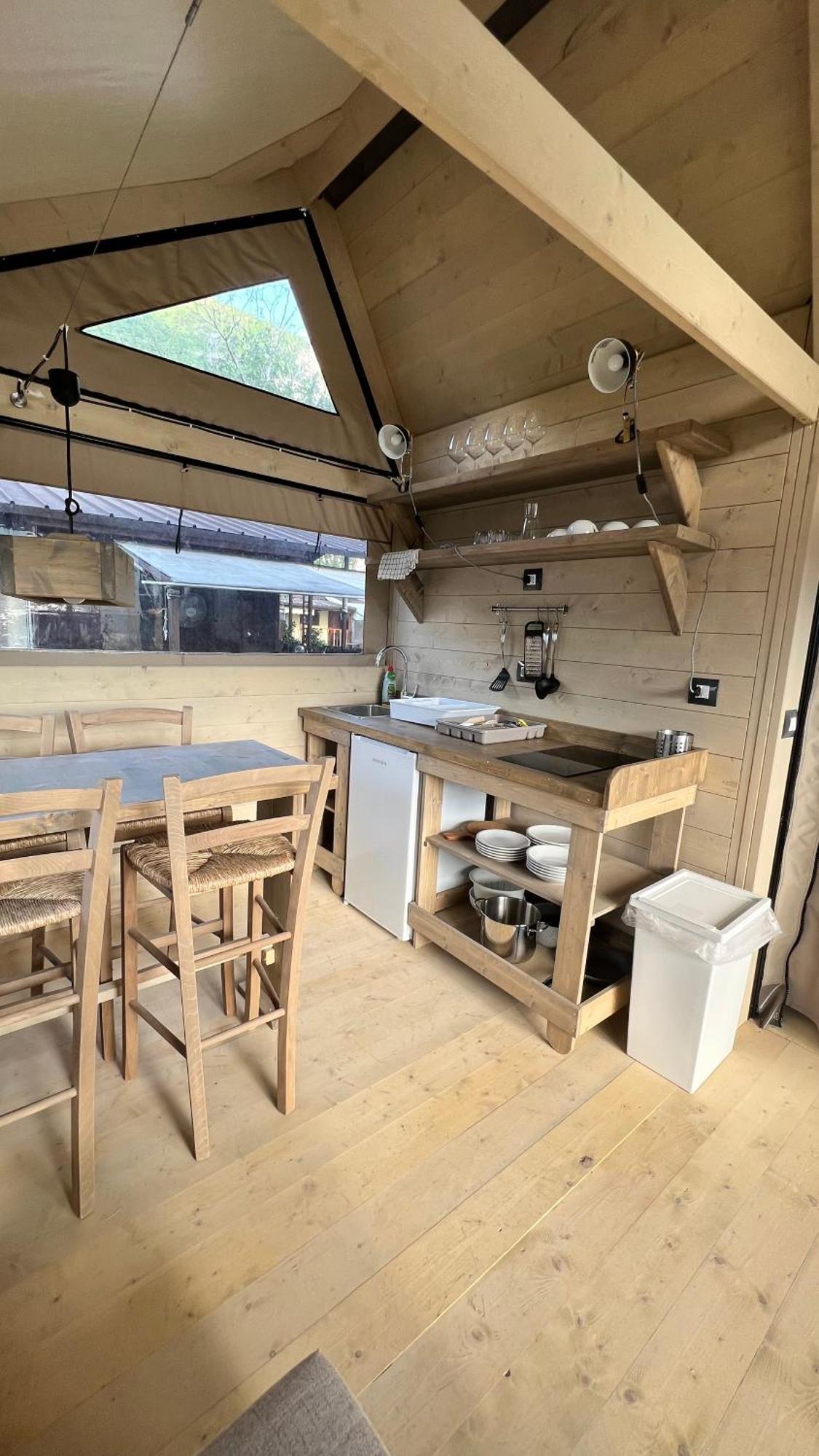 Glamping Rivabella Luxury tent Lecco