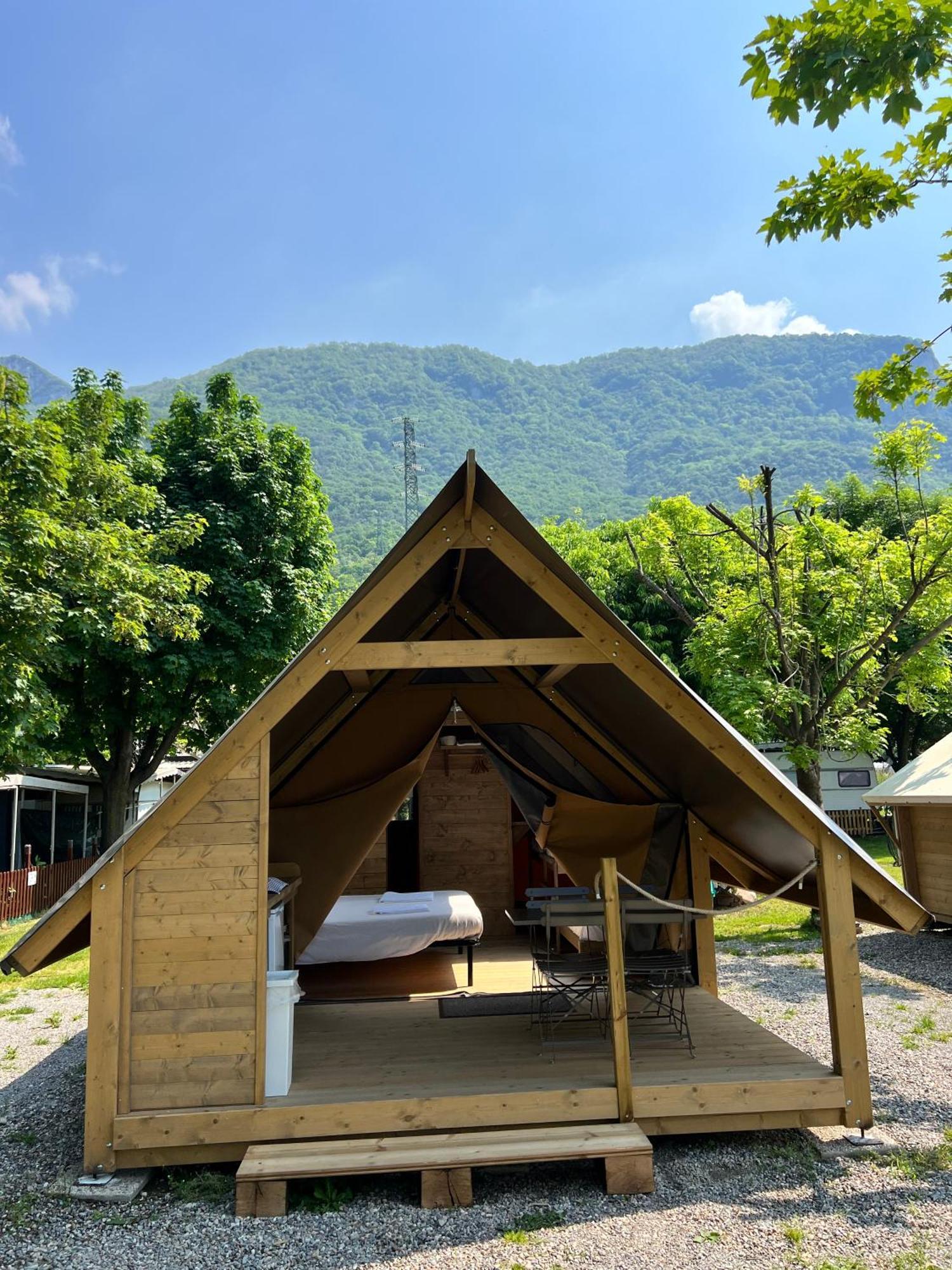 Glamping Rivabella Luxury tent Lecco