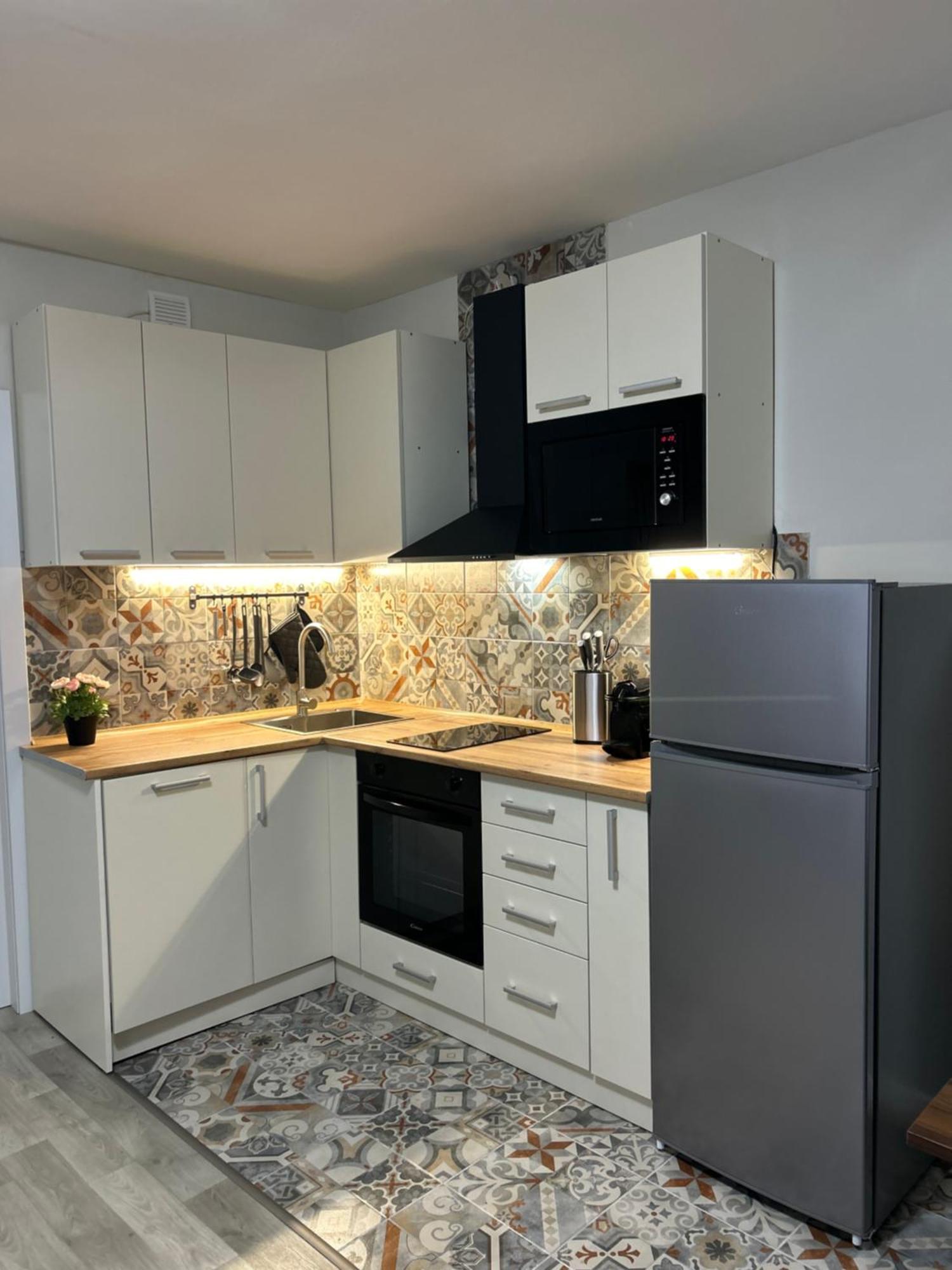 Timco With Big Terrace, Partial View And Air-conditioner Apartment
