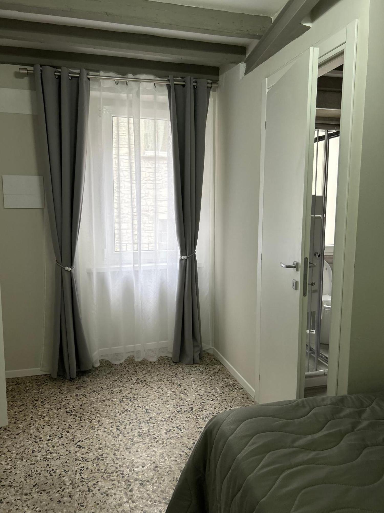 Apartment Timco With Big Terrace, Partial View And Air-conditioner Torno