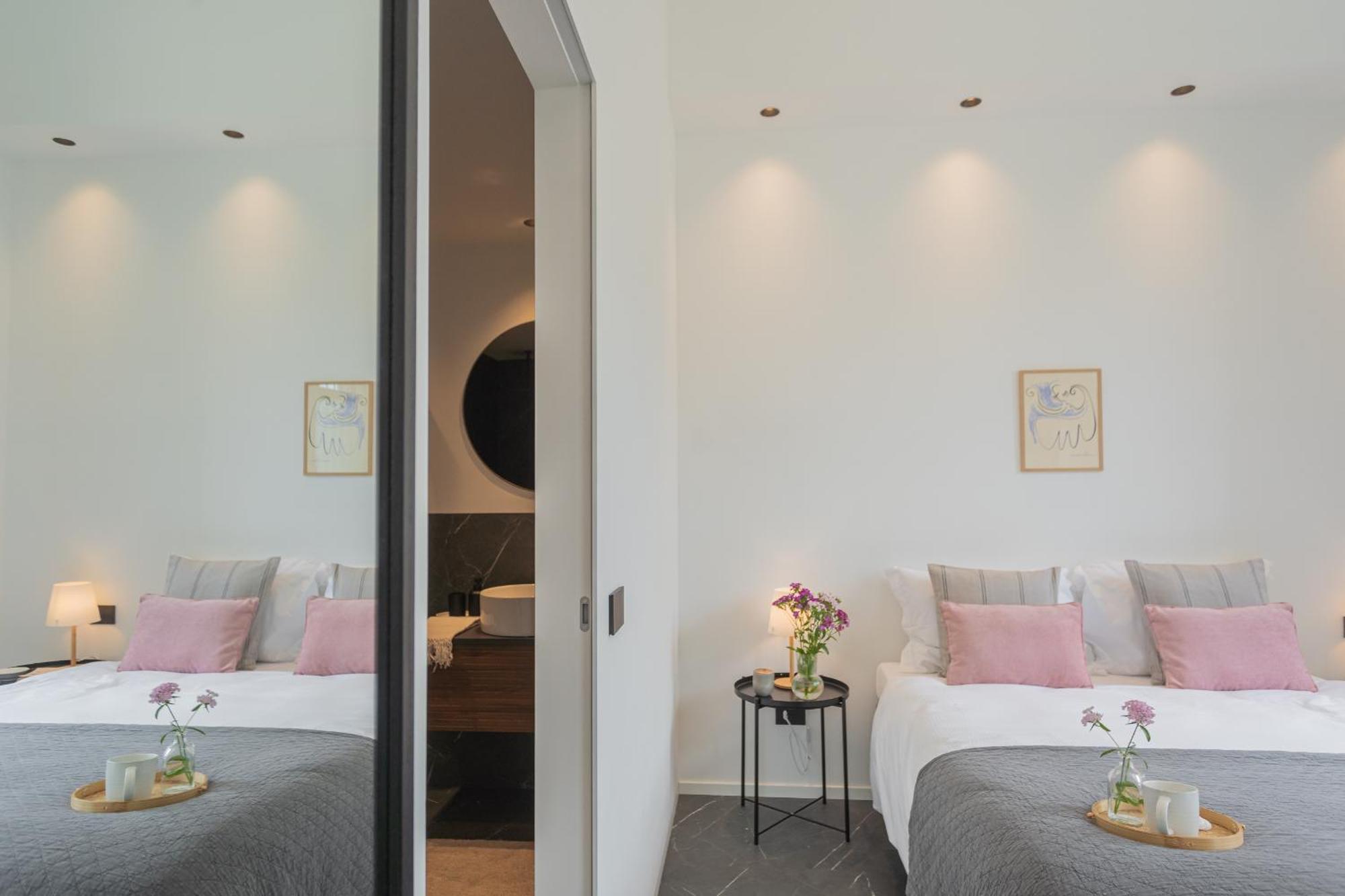 Piccola Lotus By Rent *