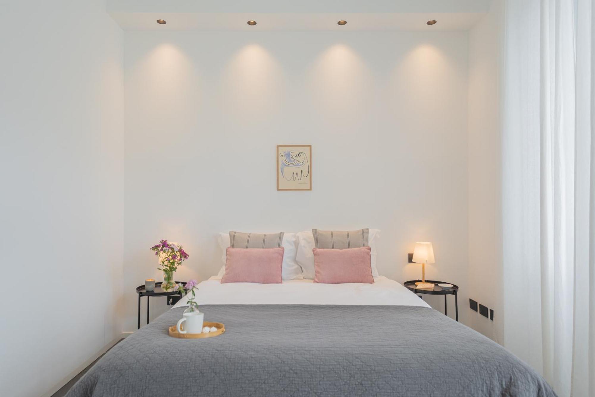 Piccola Lotus By Rent Carate Urio