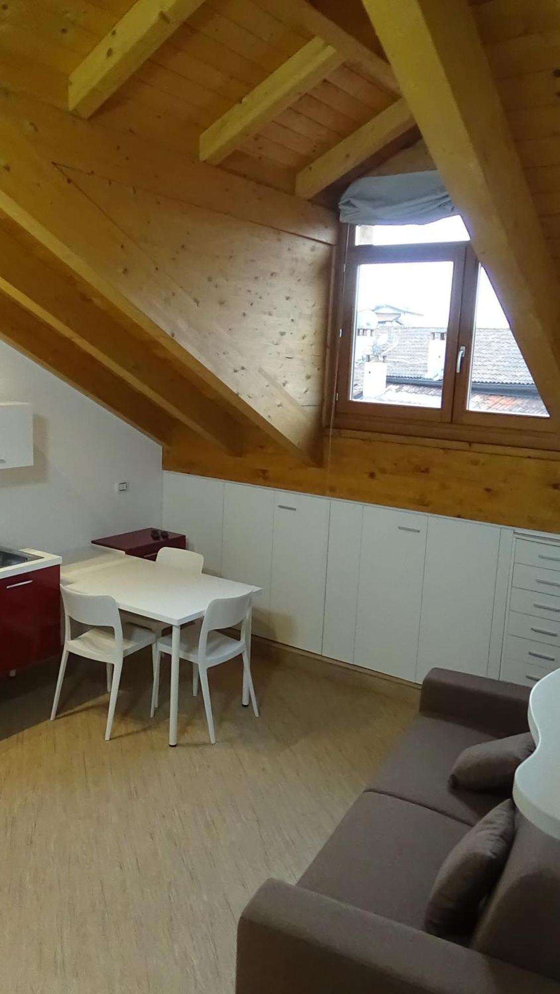 Apartment Santabbondio Como