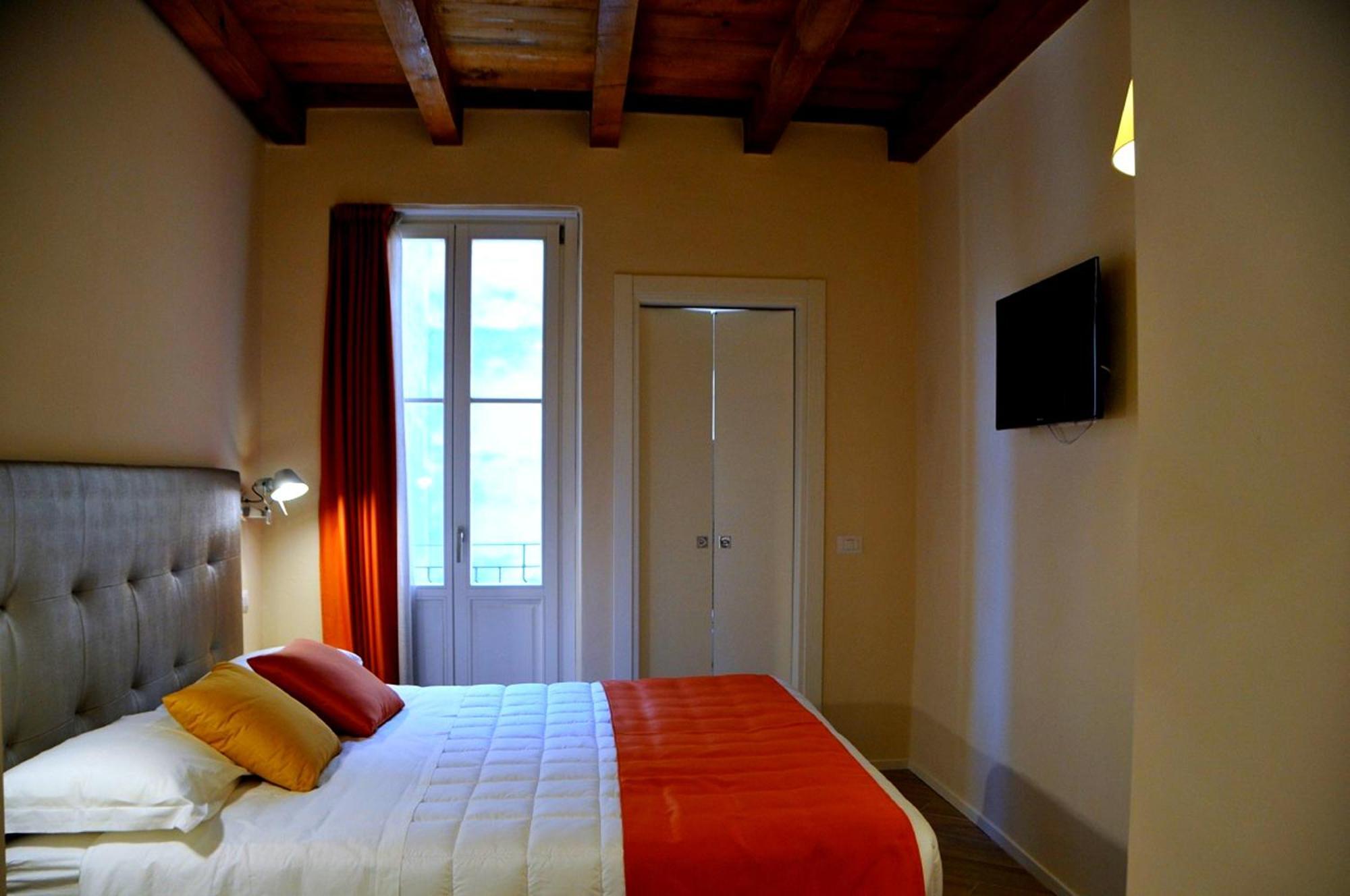 La Corte Fiorita Guest house 2*