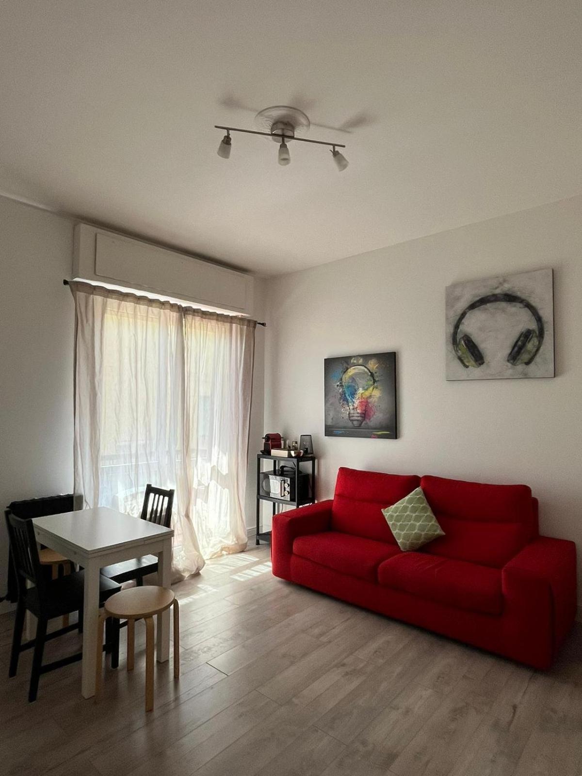 Apartment In Lora Como