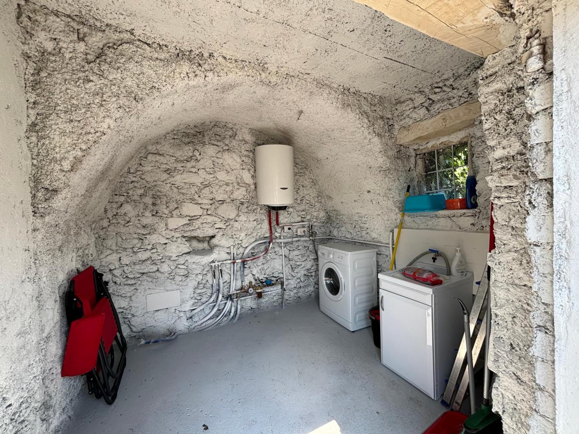 Rigoletto, Garden, Air Comnditioning - Larihome A69 * Dongo