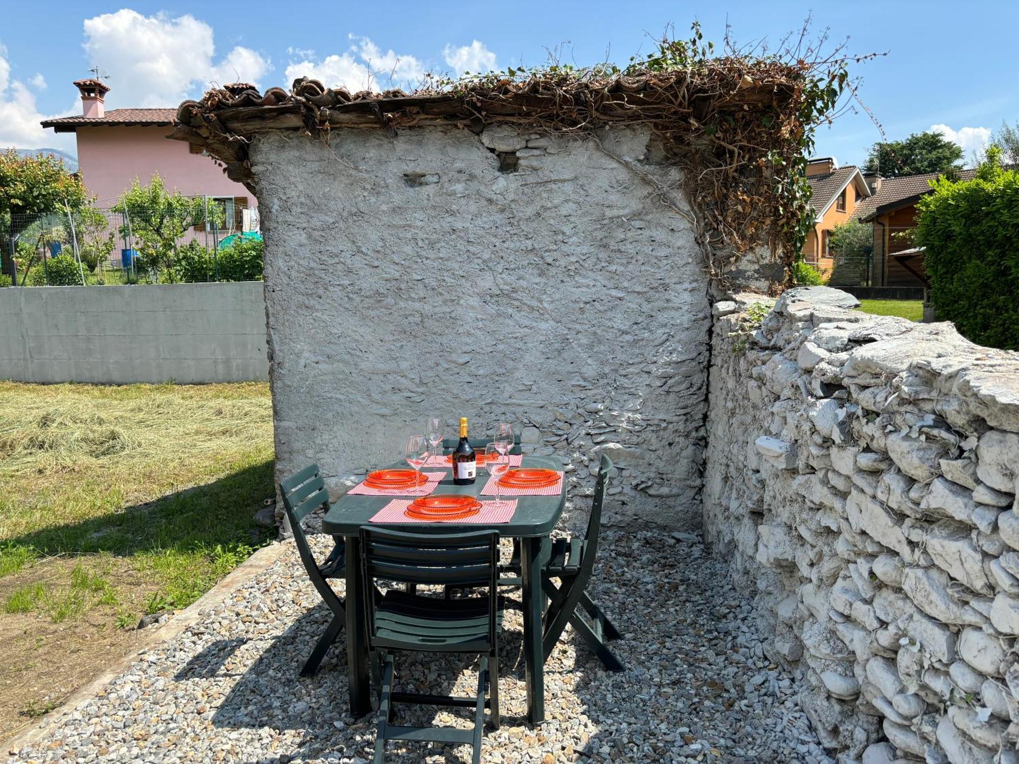Rigoletto, Garden, Air Comnditioning - Larihome A69 Dongo