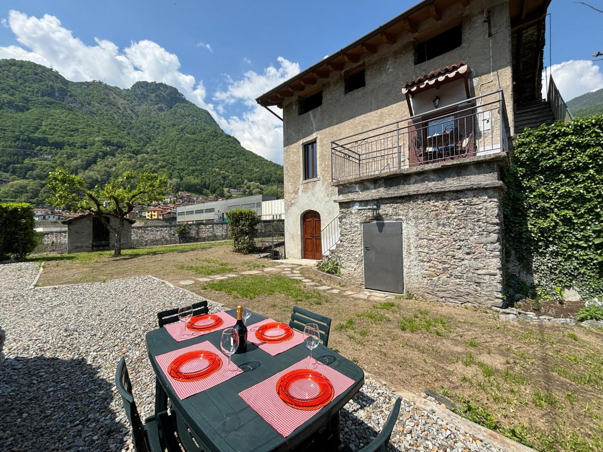 Rigoletto, Garden, Air Comnditioning - Larihome A69 Apartment Dongo