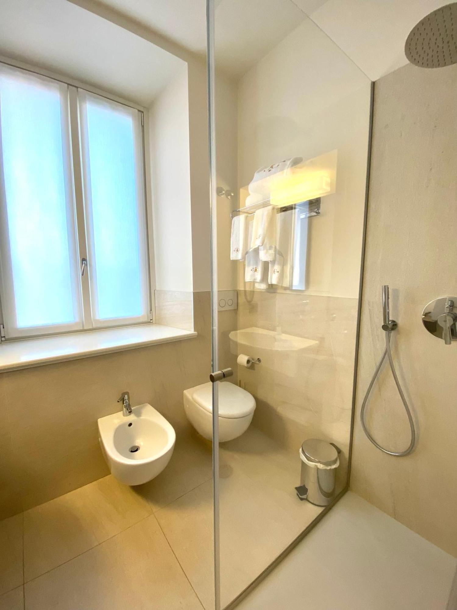 Relais & Castello Di Casiglio Hotel Erba