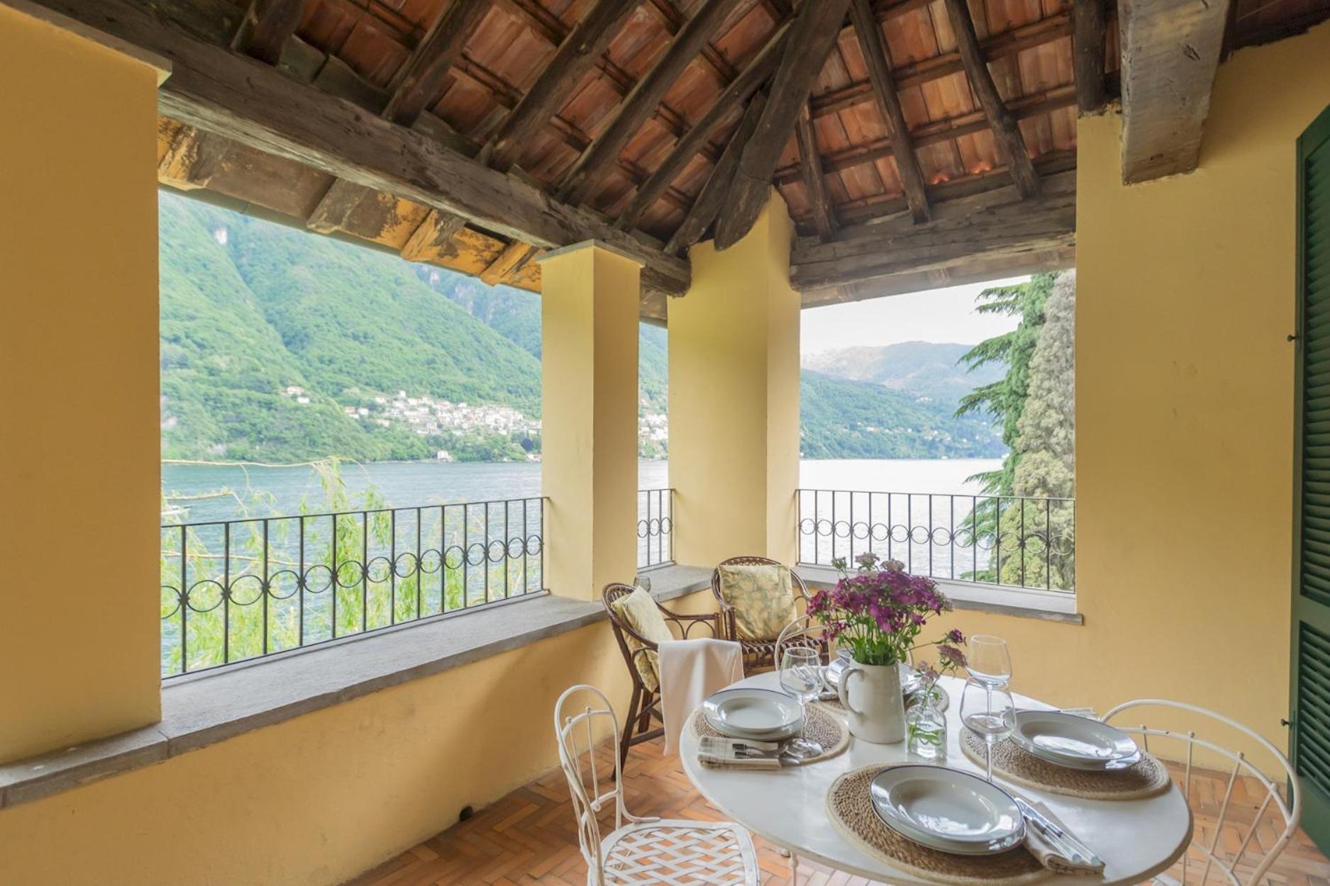 Residenza Regina On The By Rent Apartment Laglio
