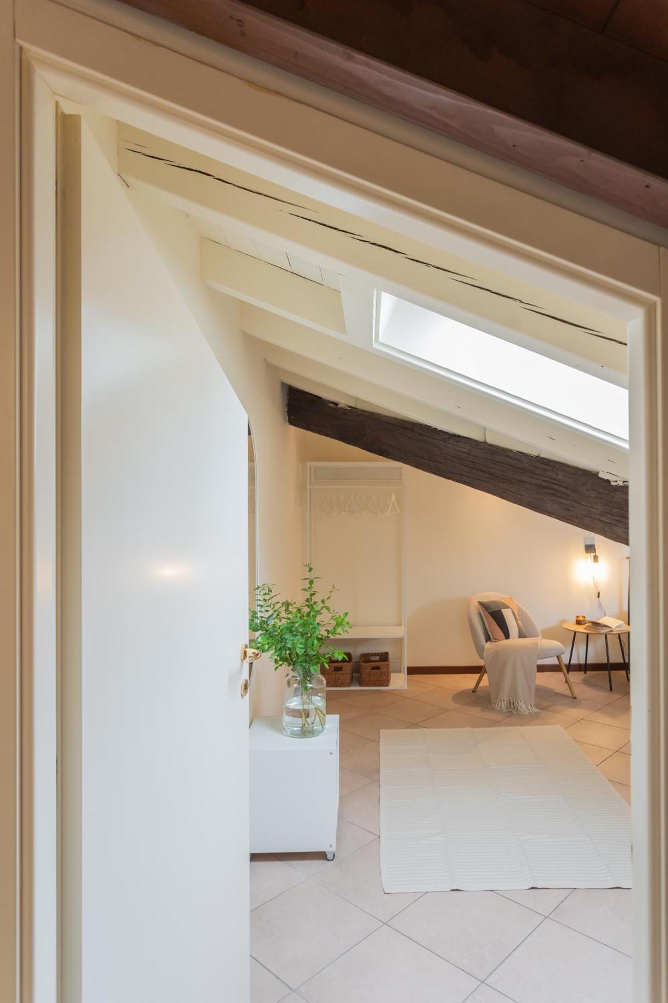 Apartment Plinio 10 By Rent