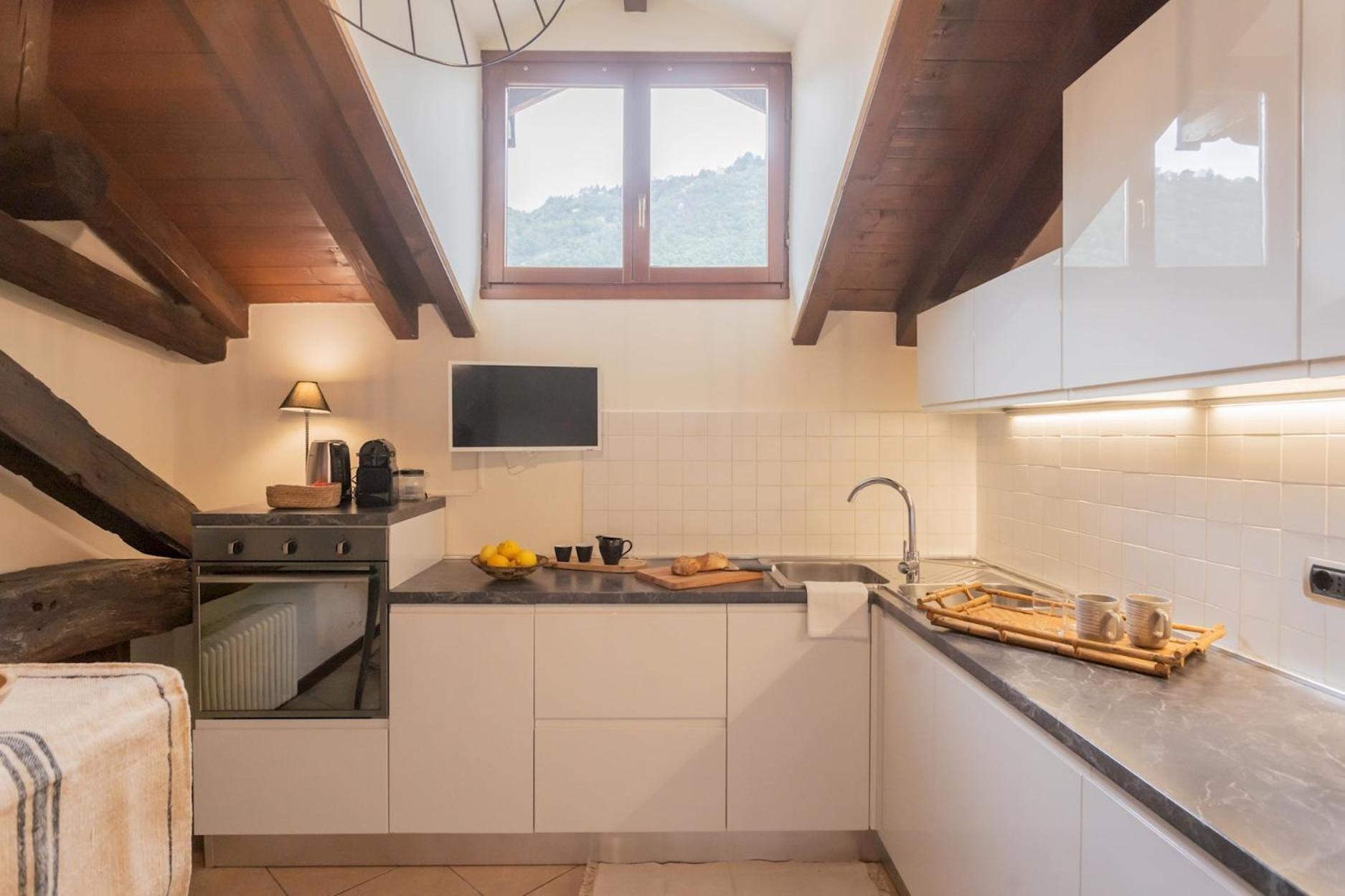 Plinio 10 By Rent Como