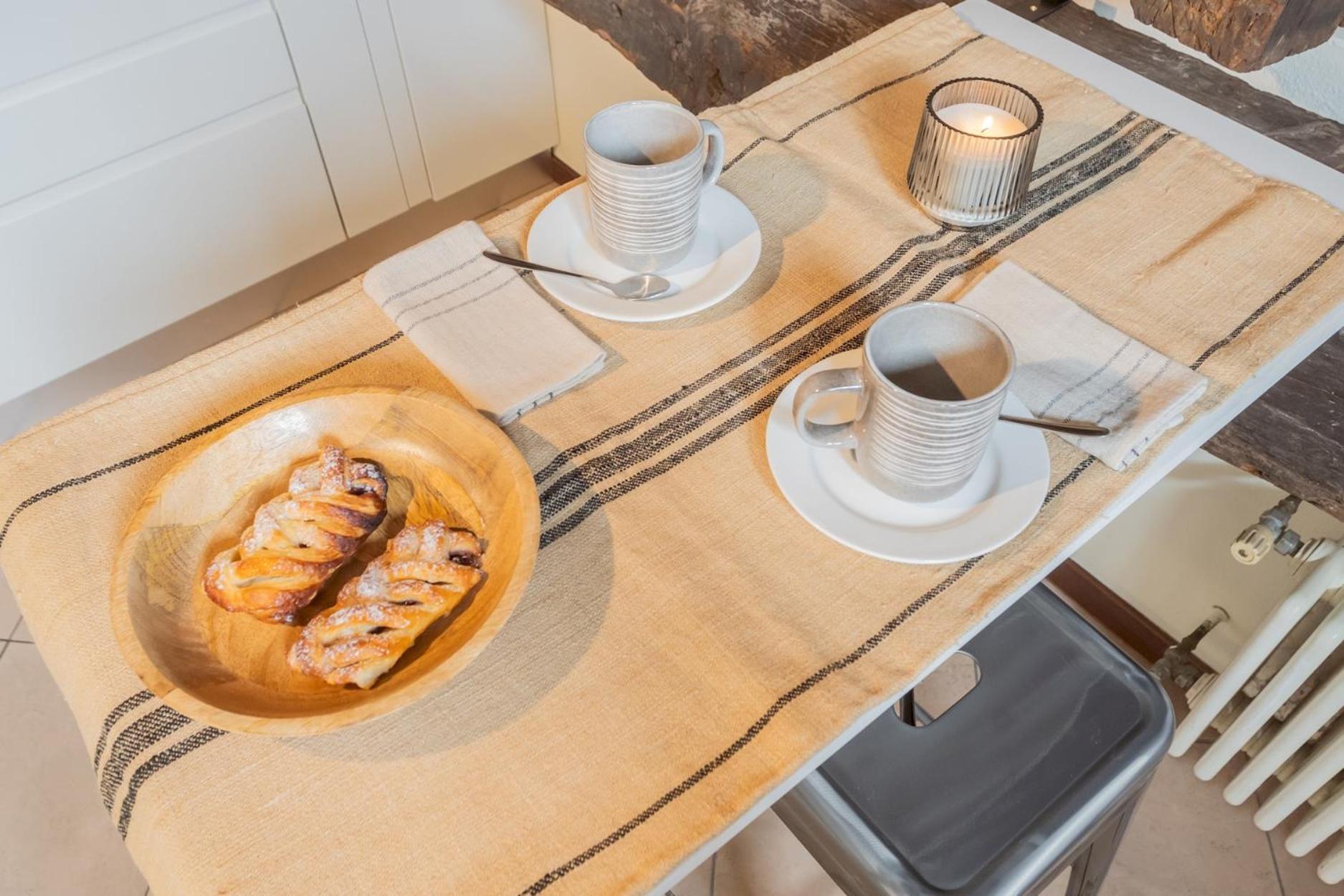 Apartment Plinio 10 By Rent Como