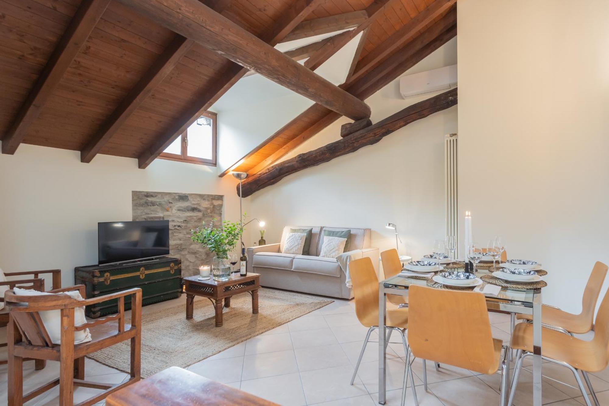 Plinio 10 By Rent Como