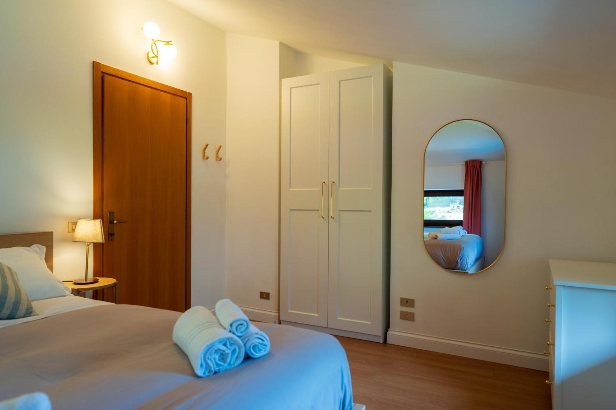 Stunning Apartment- Terrace And Swimming Pool Bellano