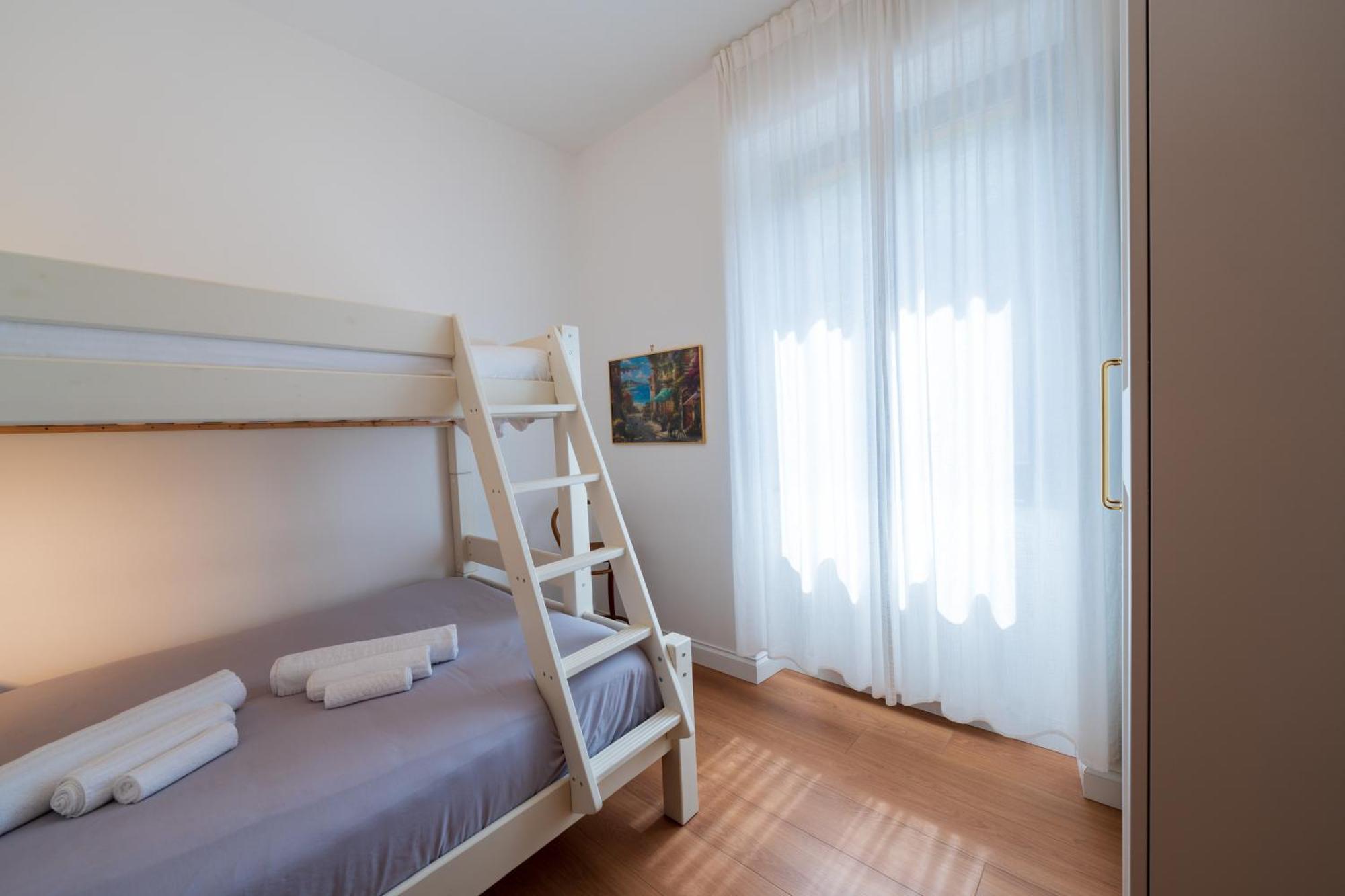 Stunning Apartment- Terrace And Swimming Pool Bellano