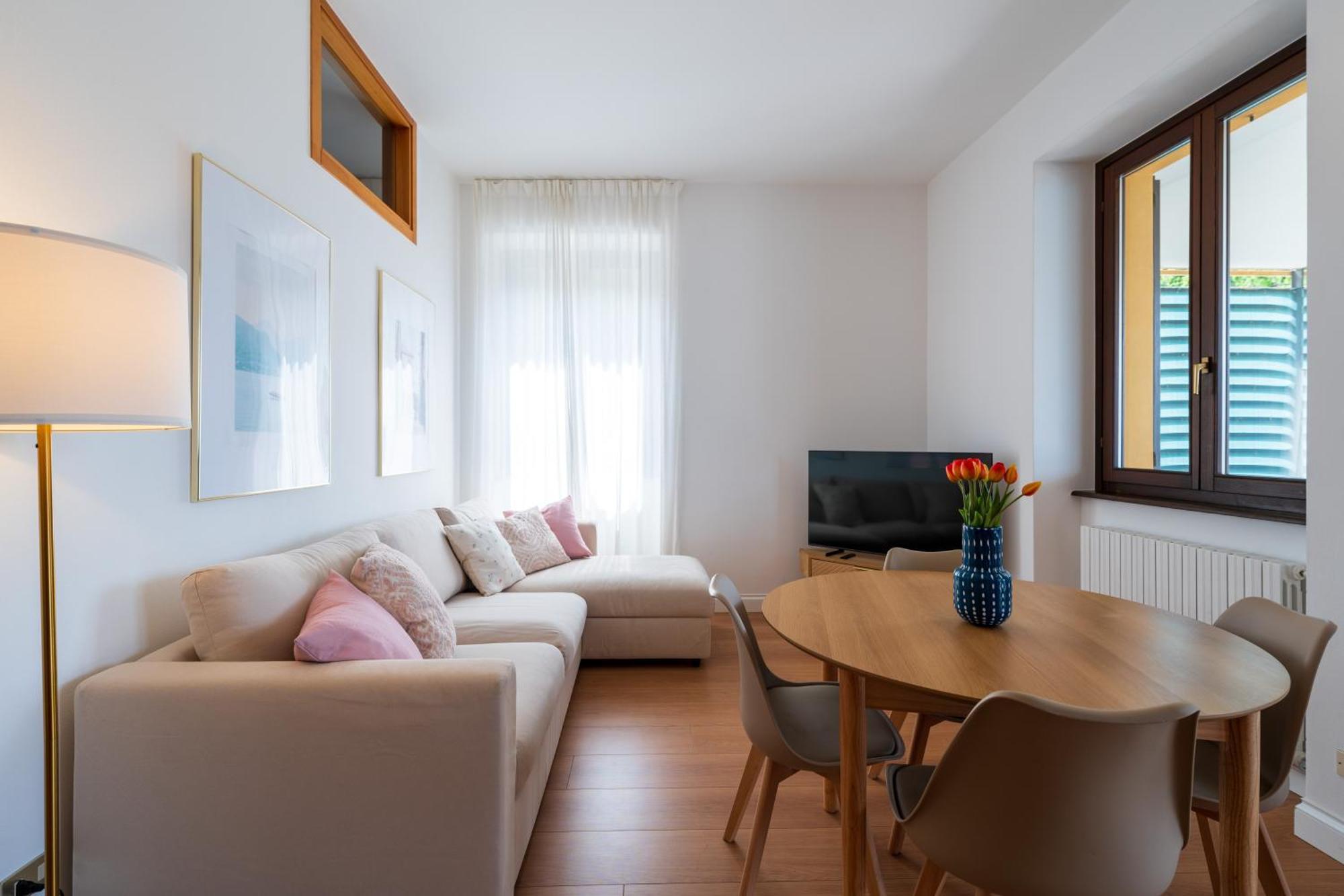 Stunning Apartment- Terrace And Swimming Pool Bellano