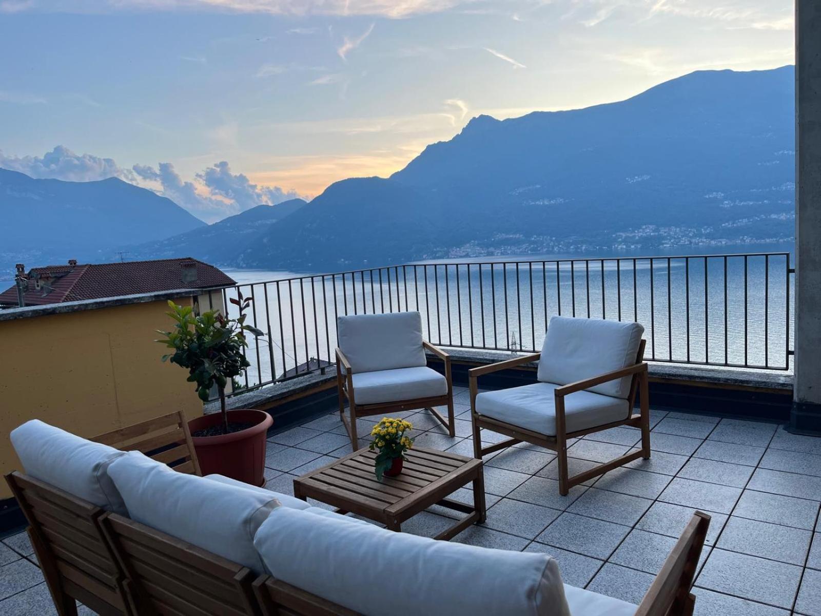 Stunning Apartment- Terrace And Swimming Pool Apartment Bellano
