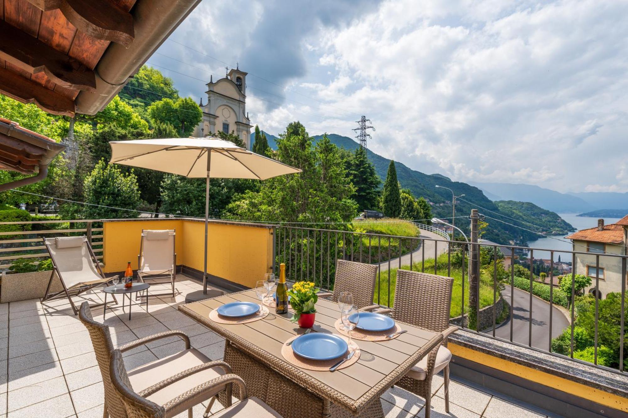 Stunning Apartment- Terrace And Swimming Pool * Bellano