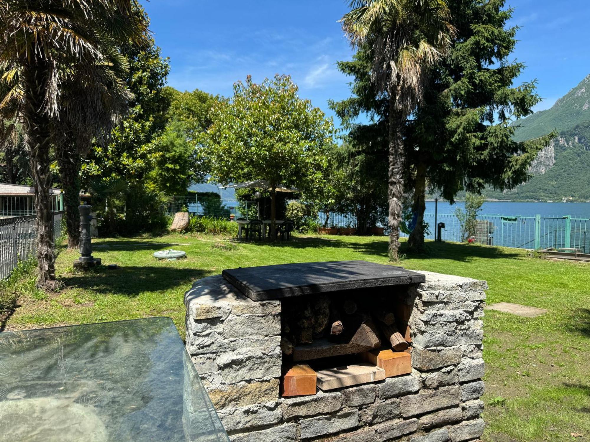 Al Piccolo Pontile - Holiday home Mandello del Lario