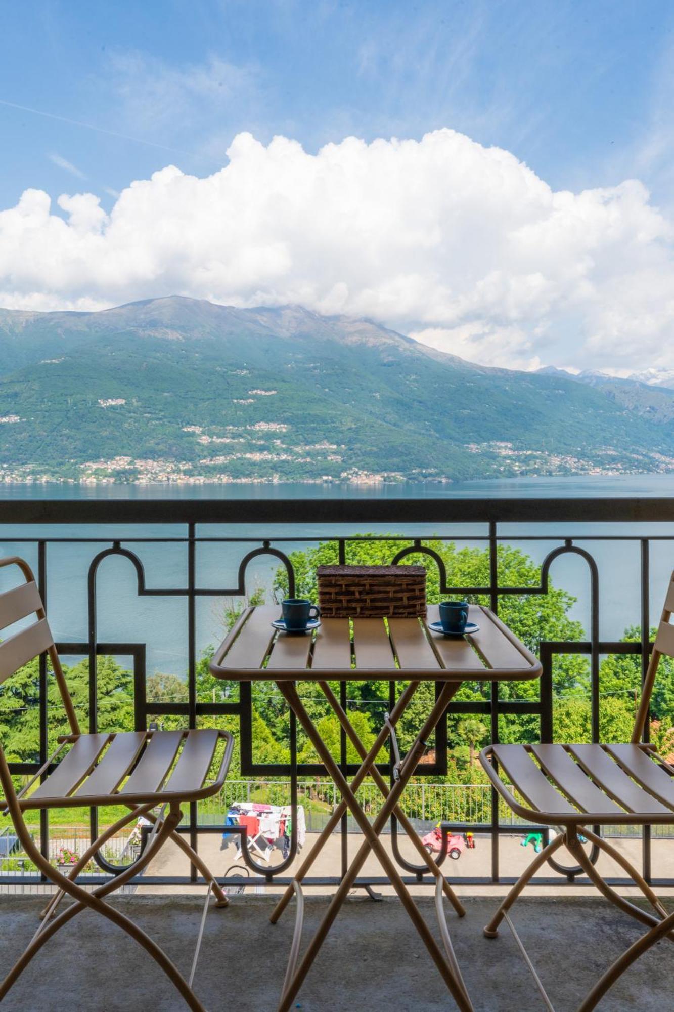 Lezzeno Lakeview With Swimmingpool Apartment *