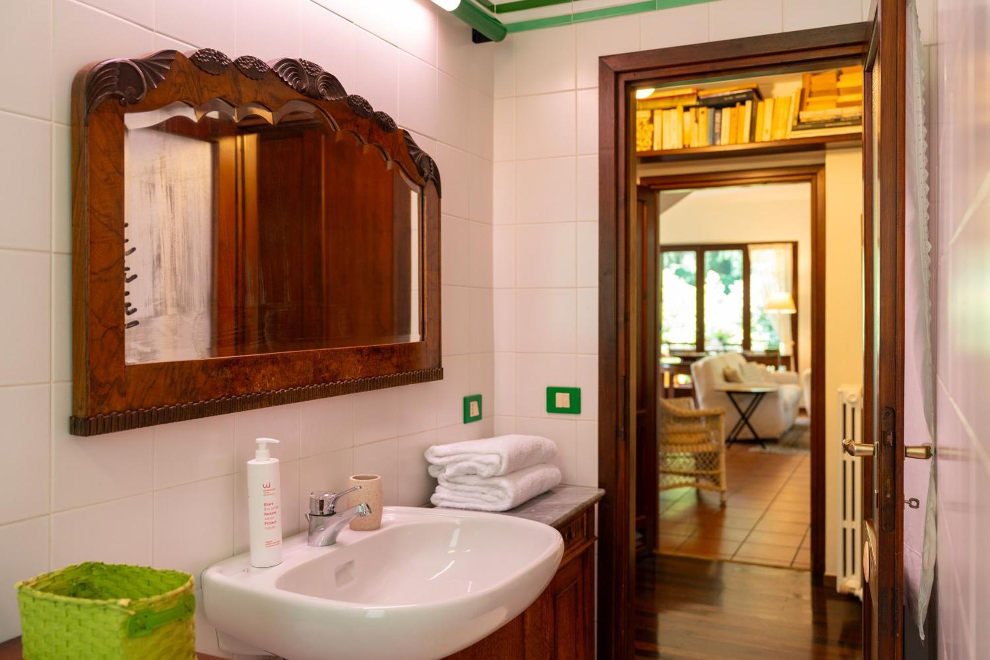 Camelia With Garden By Wonderful Italy Holiday home *