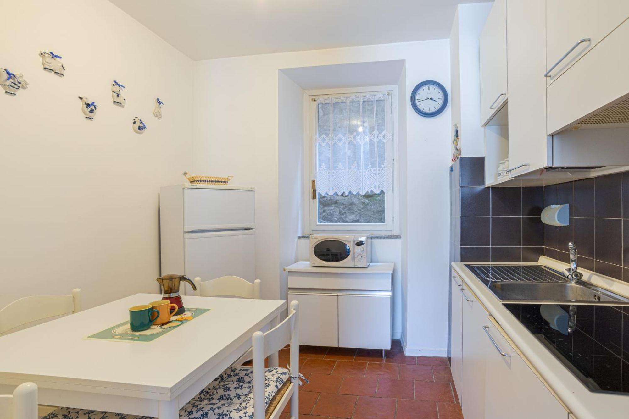 With Shared Pool And Parking! View Nesso