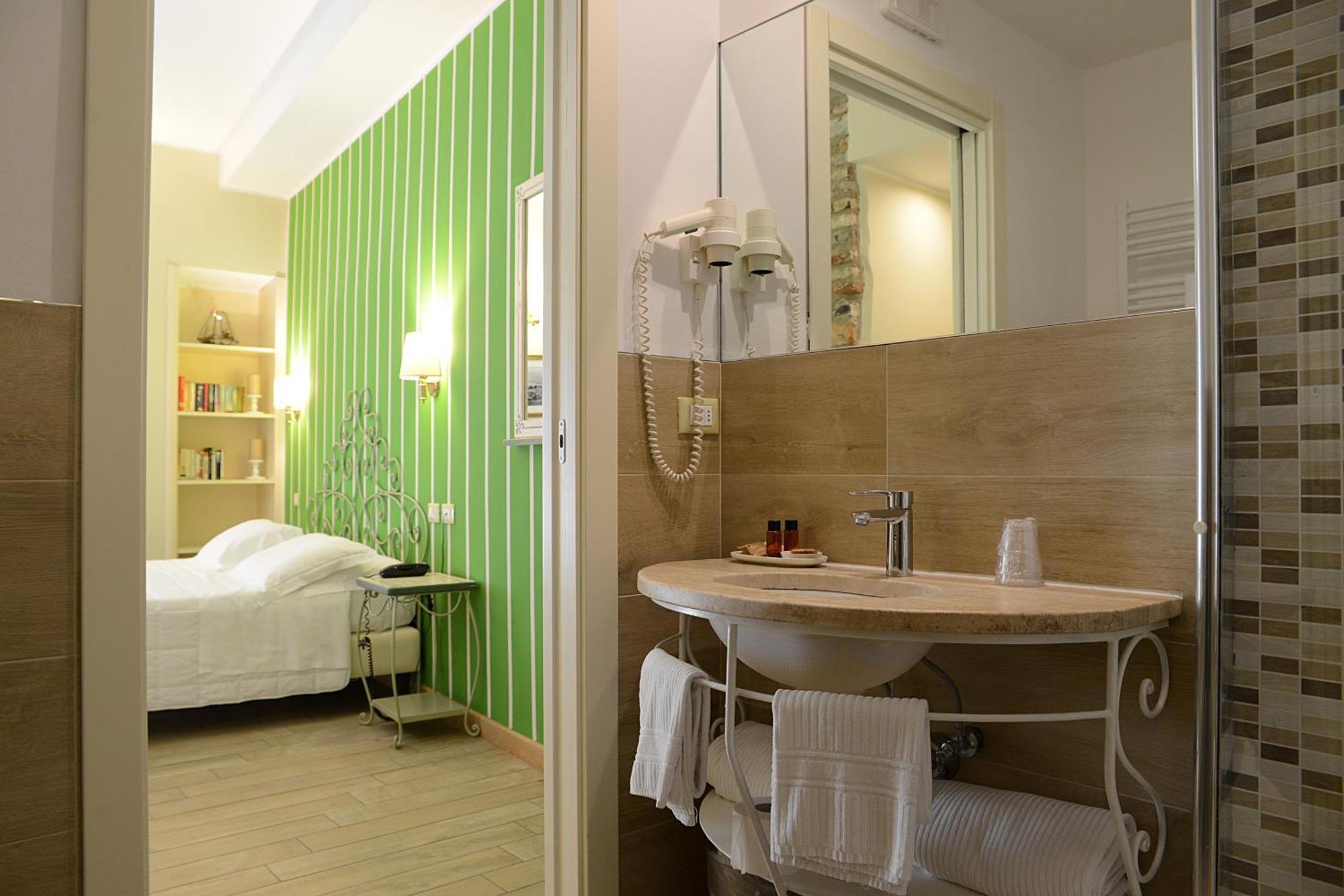 Borgo Antico Hotel 3*