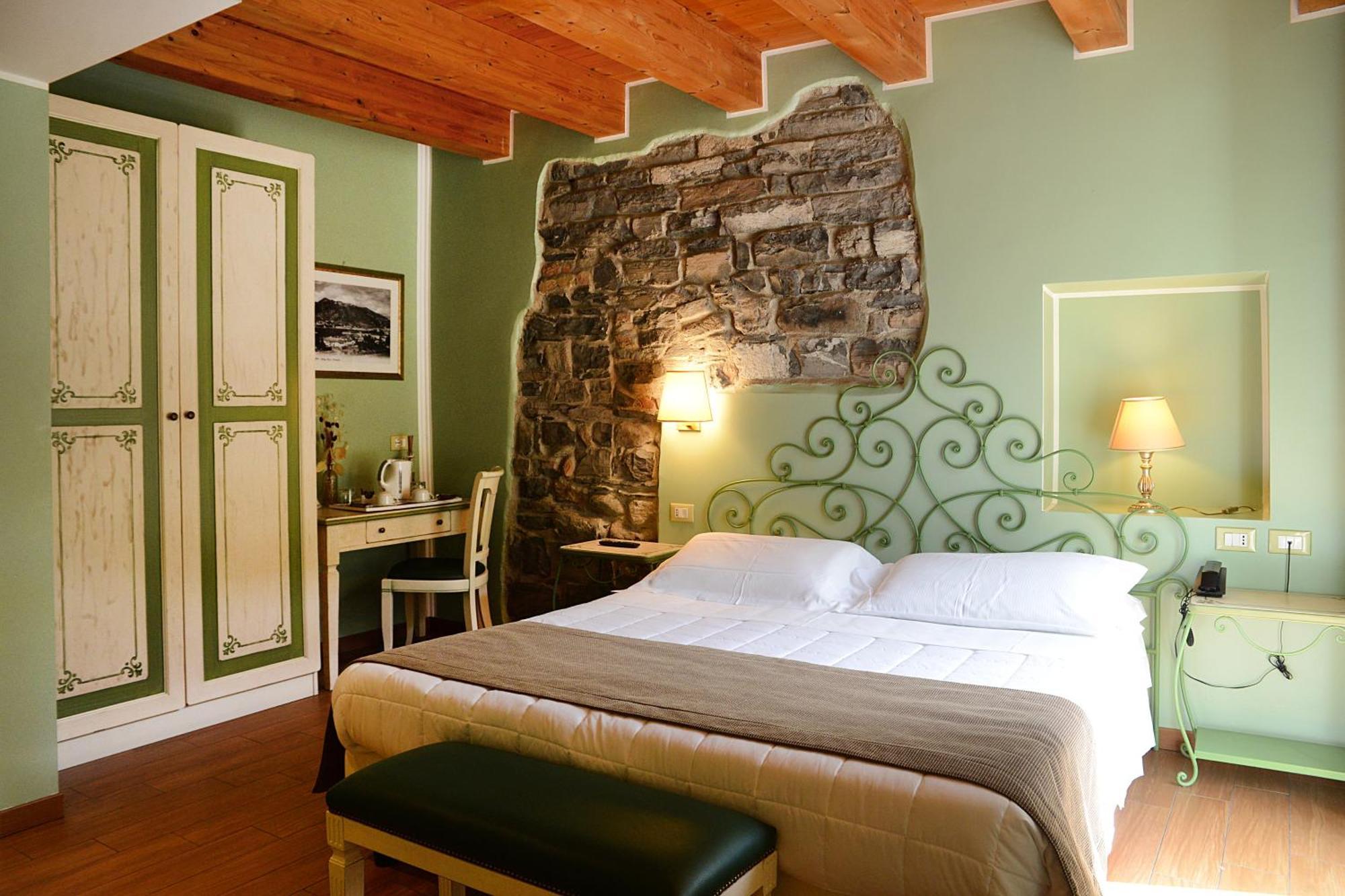 Borgo Antico Hotel 3*